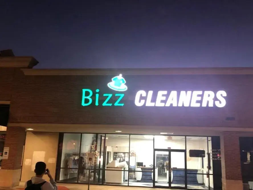 Bizz Cleaners thumbnail 8