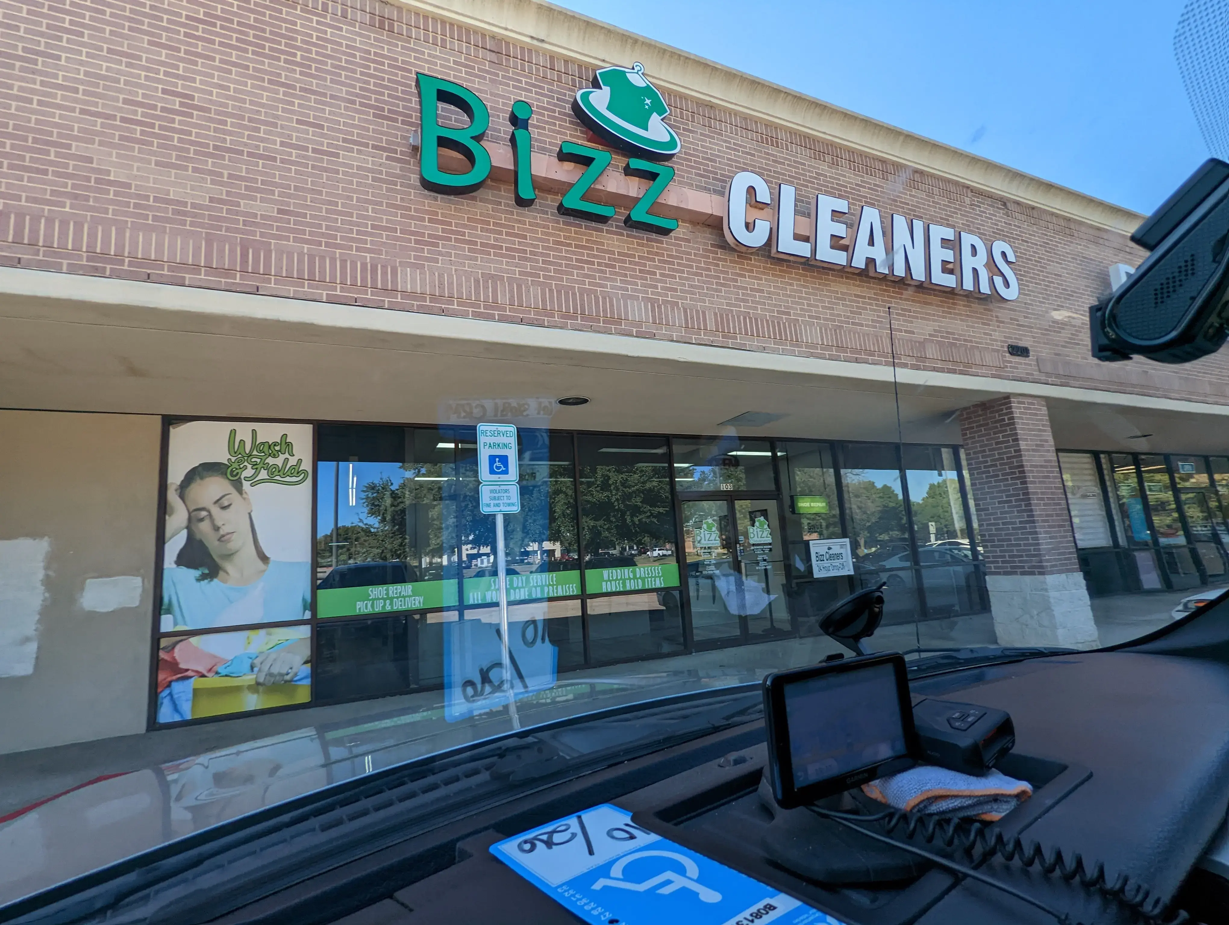 Bizz Cleaners thumbnail 7