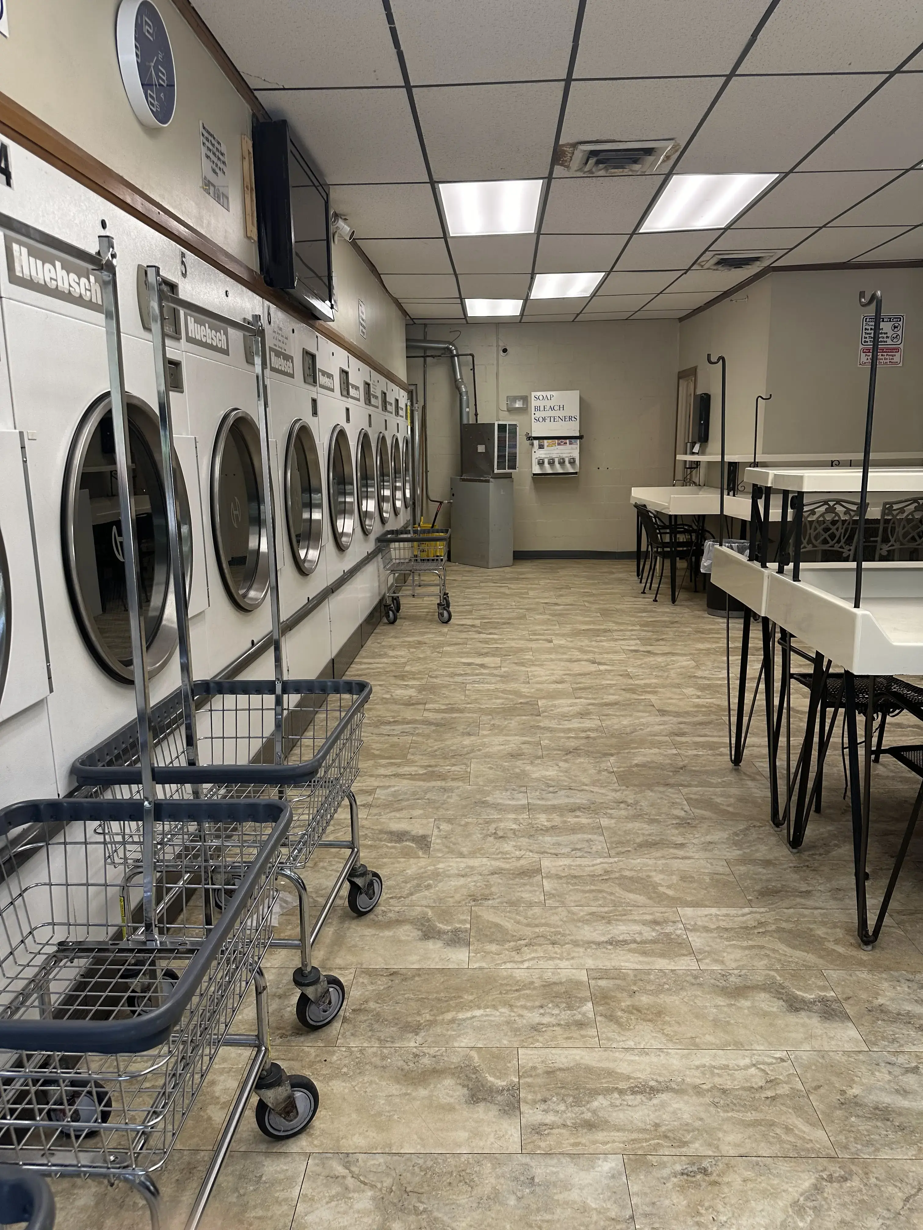 BJ's Laundromat - Image 1