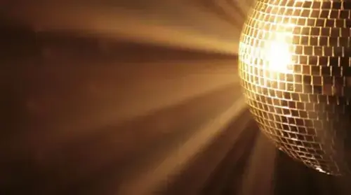 Black & Gold Wash & Fold® location