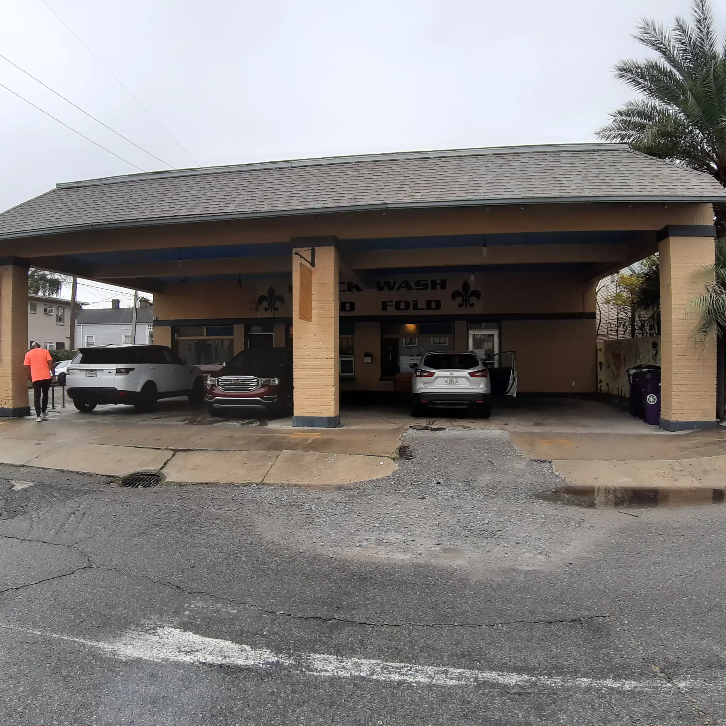 Black & Gold Wash & Fold® - Image 6