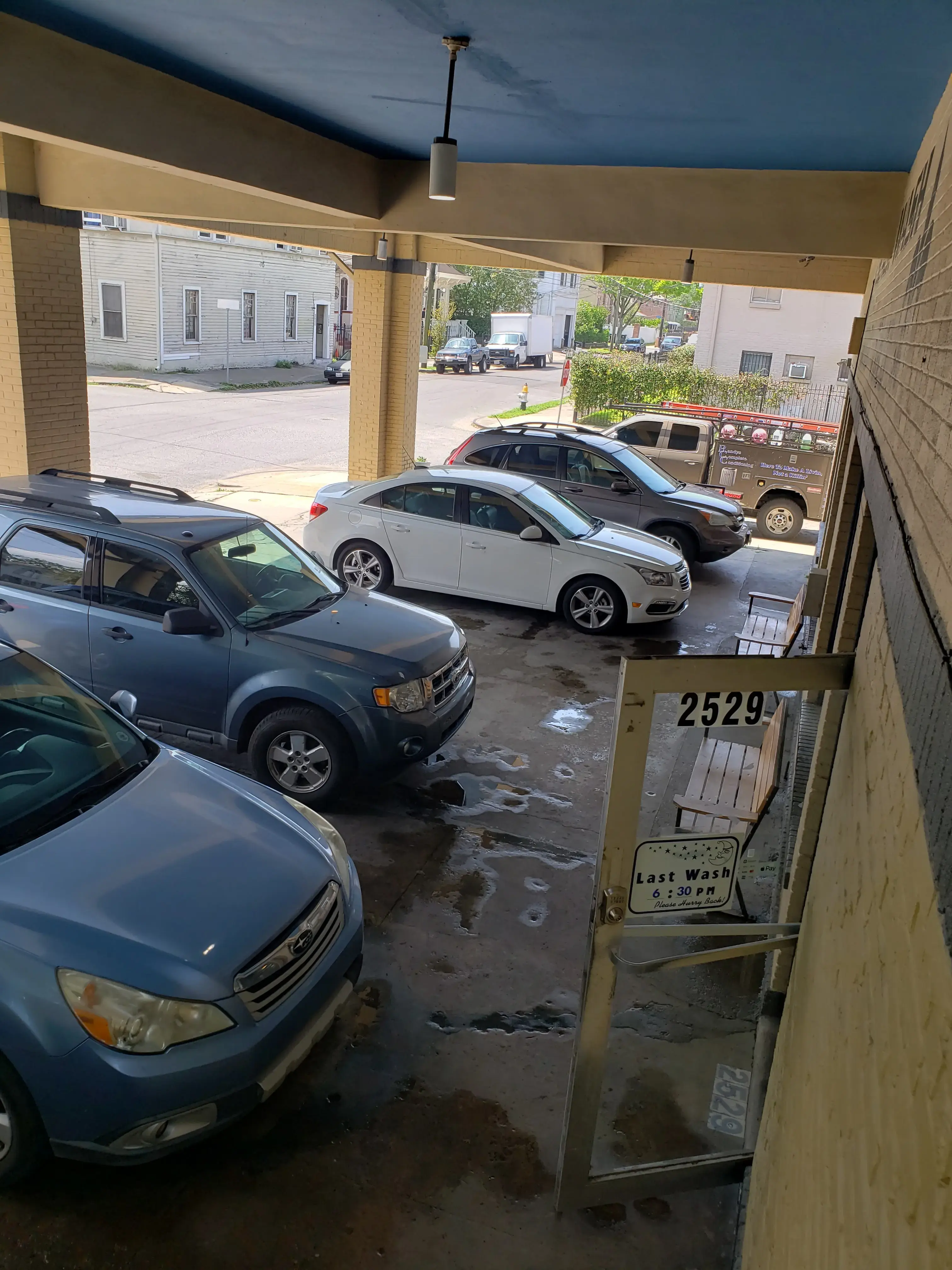 Black & Gold Wash & Fold® - Image 18