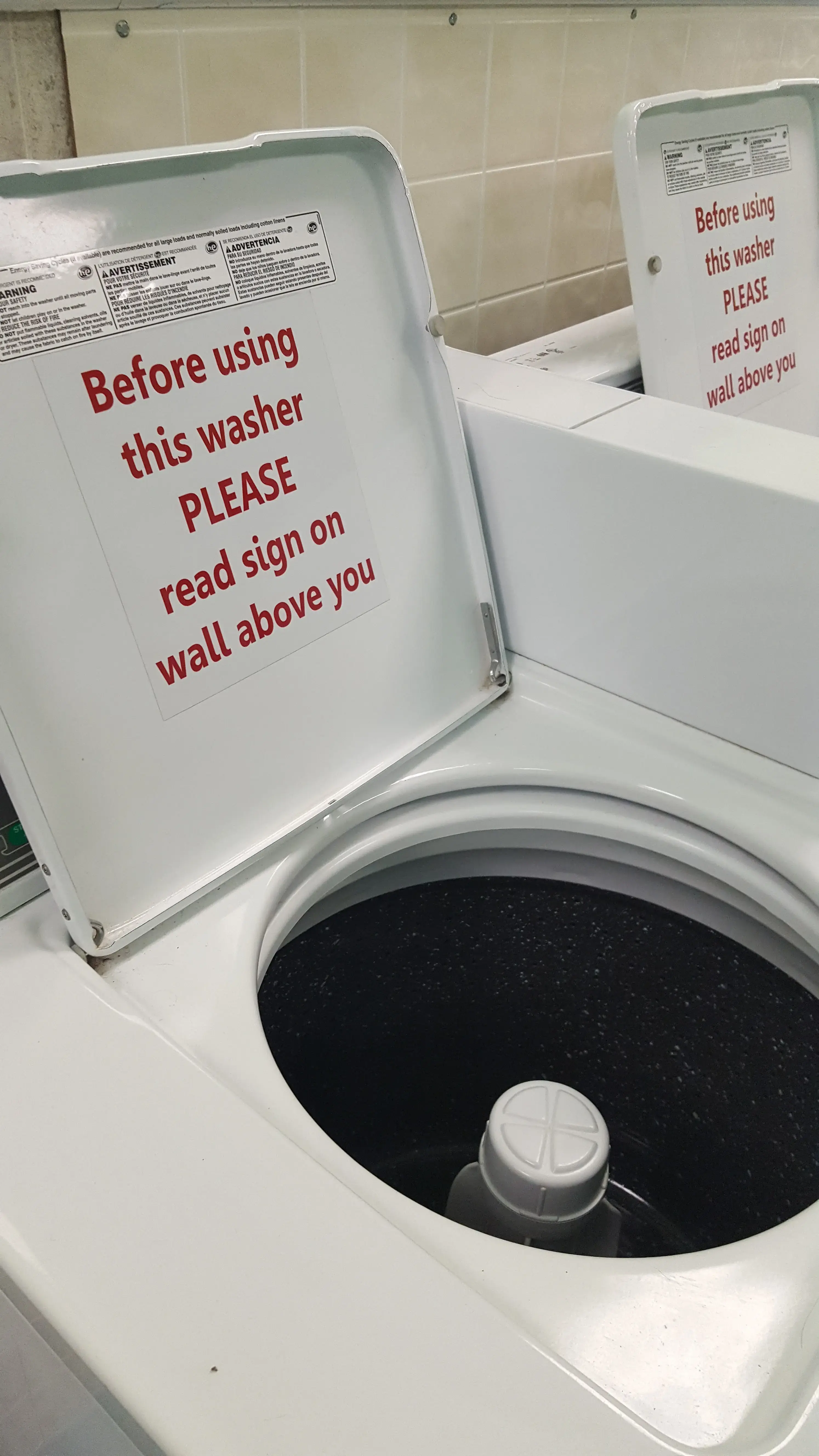 Blakeslee Laundromat - Image 11