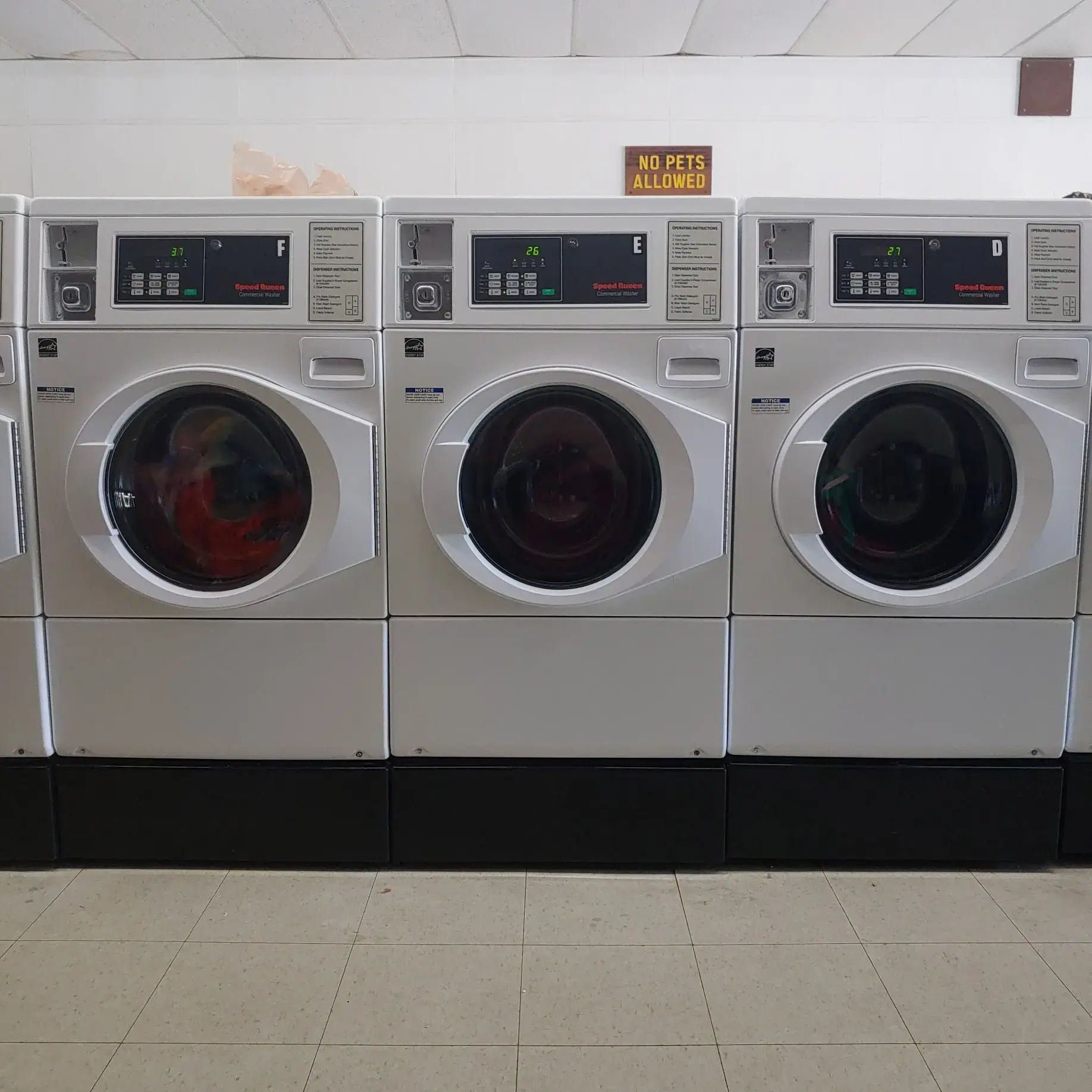 Bloomington Quick Clean Laundry thumbnail 13