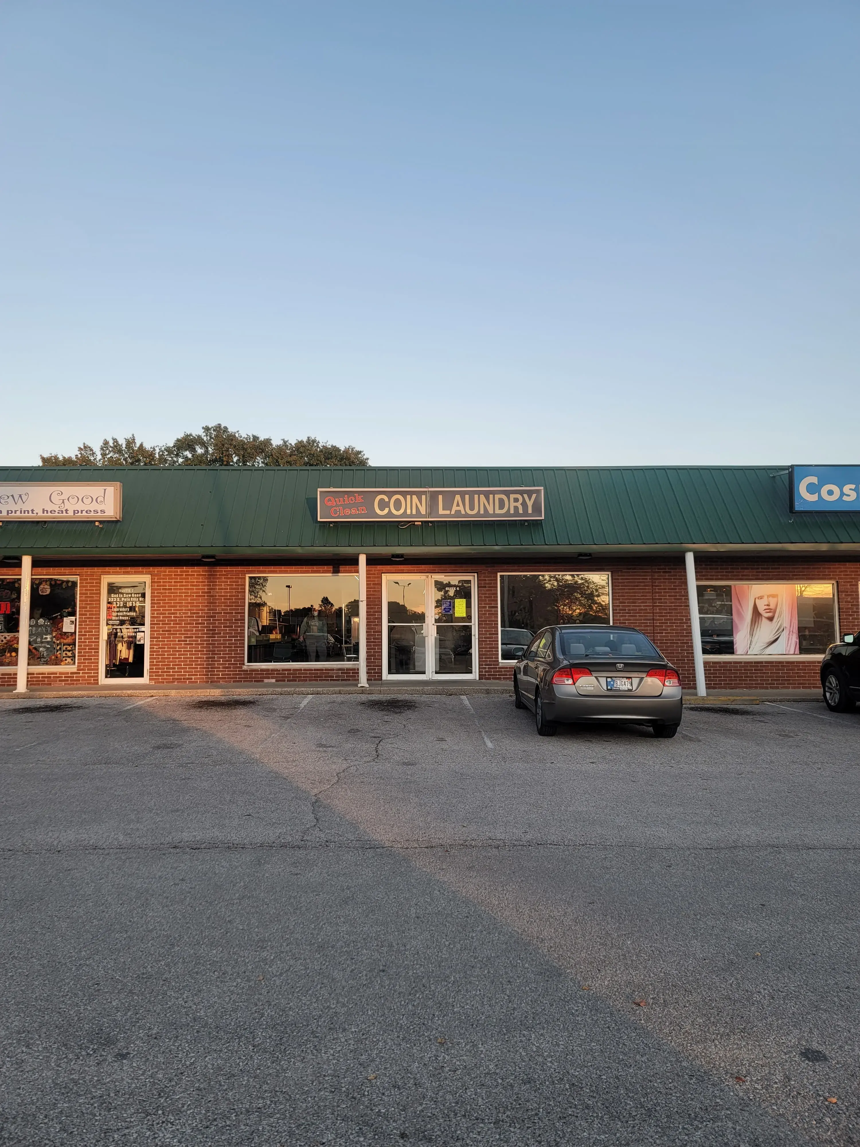 Bloomington Quick Clean Laundry - Image 2