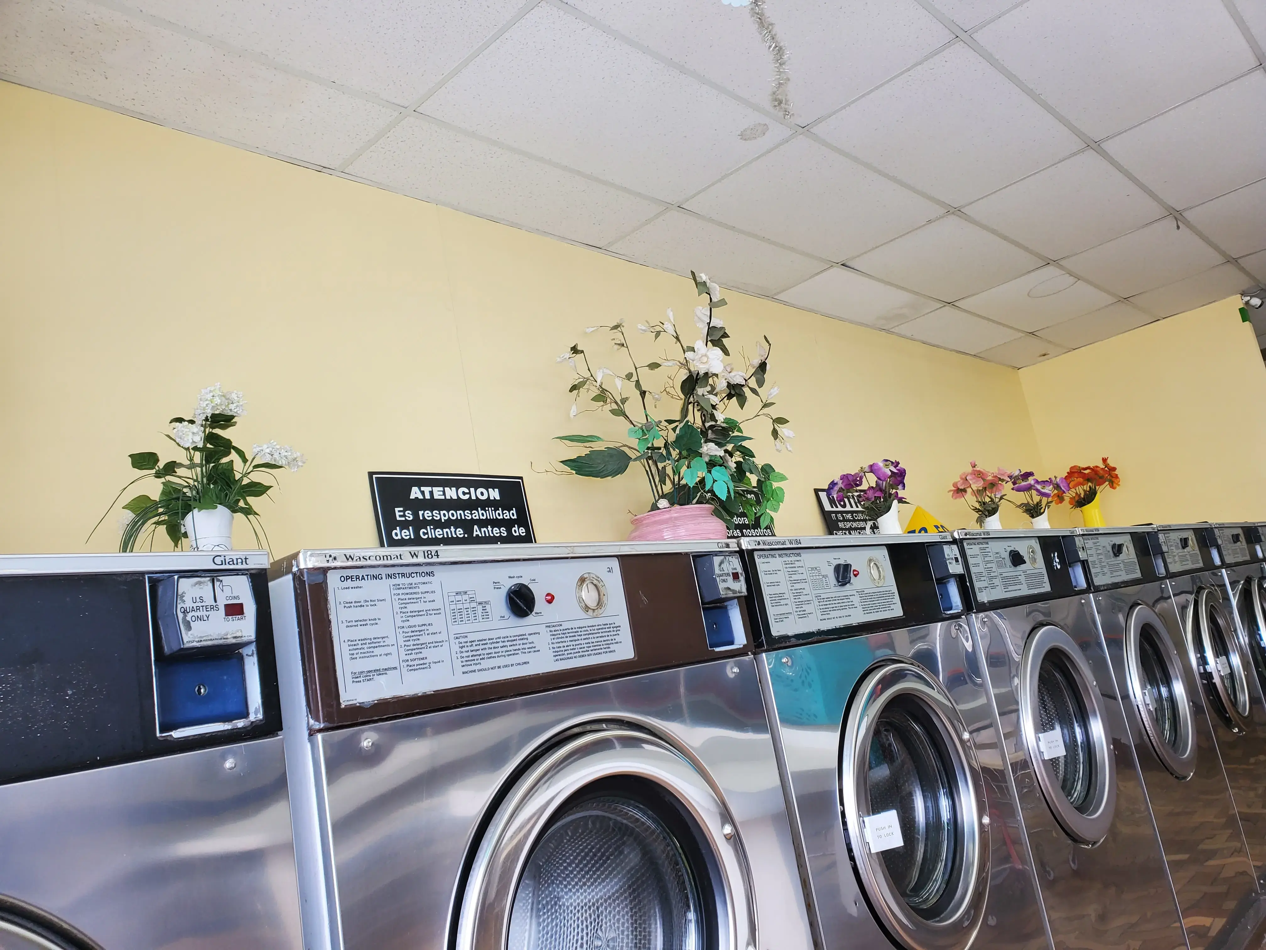 Blue Island Laundry - Image 13