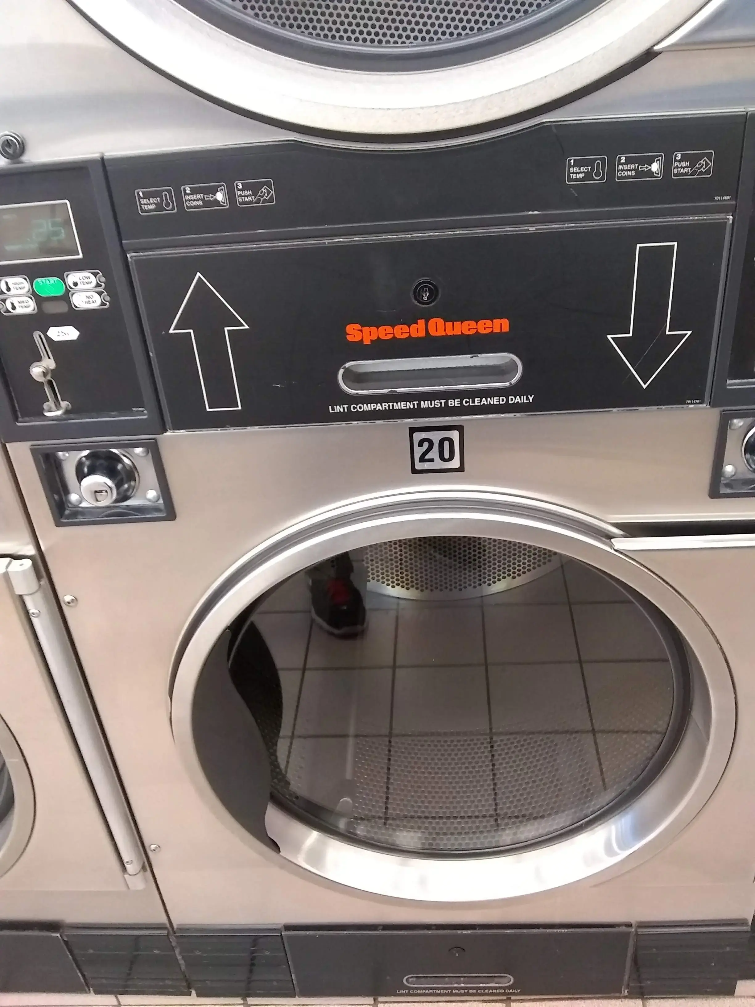 Blue Kangaroo Coin Laundry - Image 10