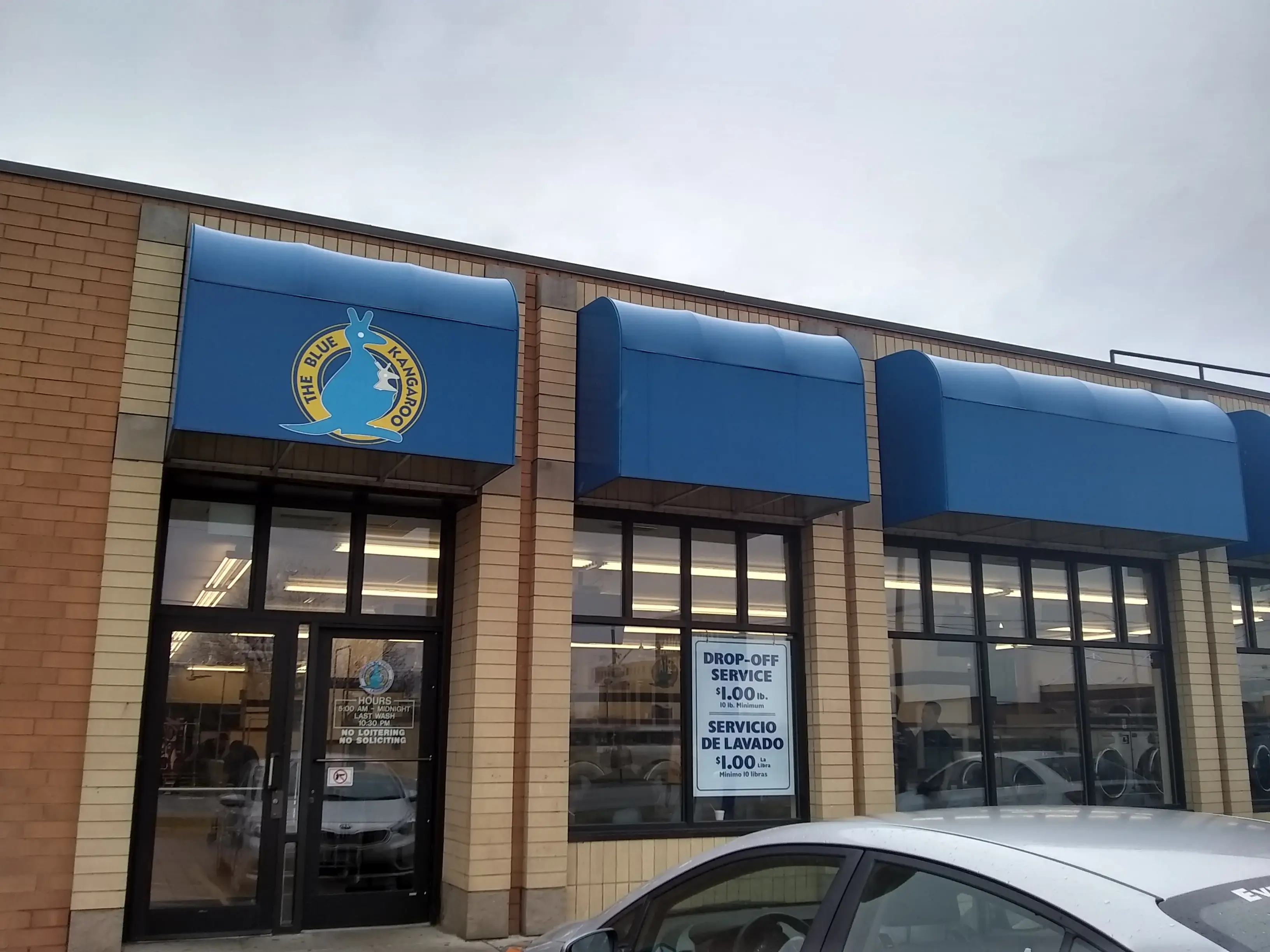 Blue Kangaroo Coin Laundry - Image 9