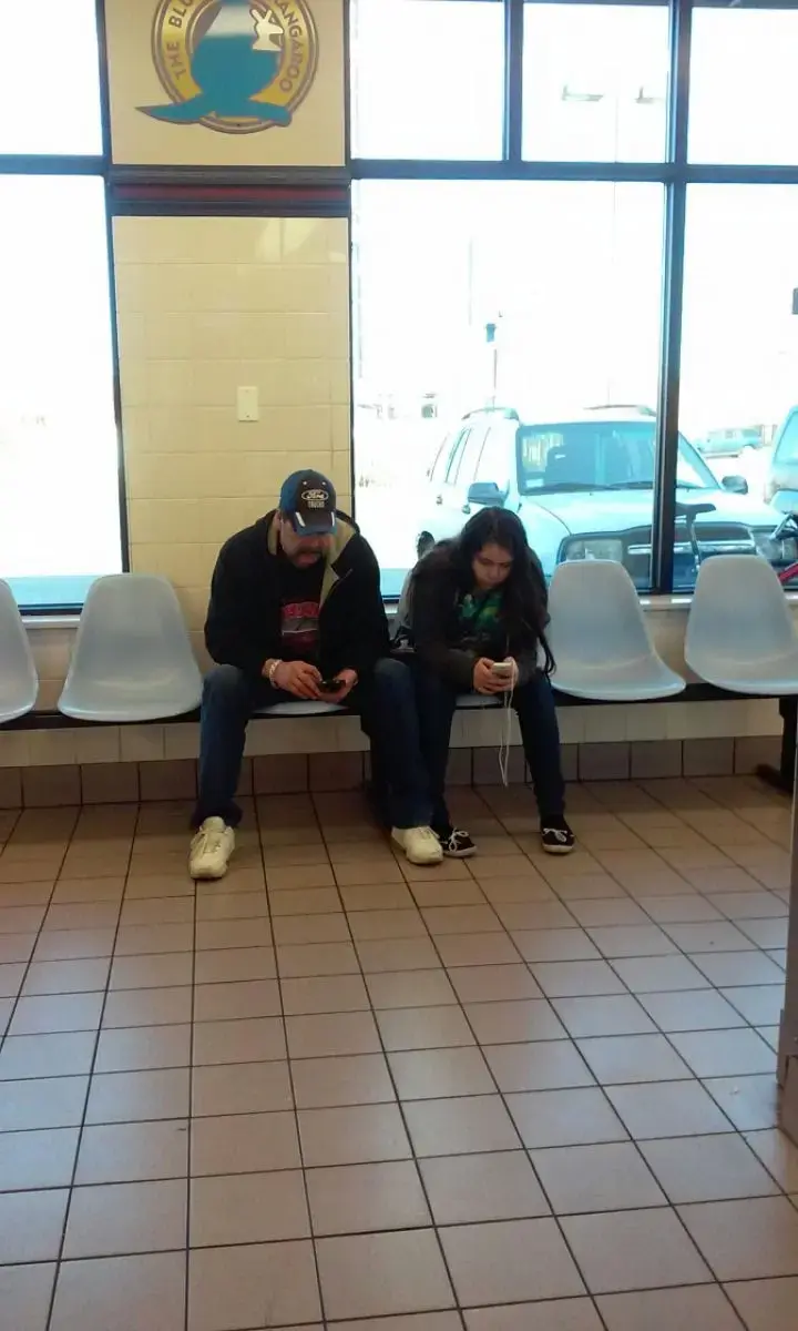 Blue Kangaroo Coin Laundry - Image 11