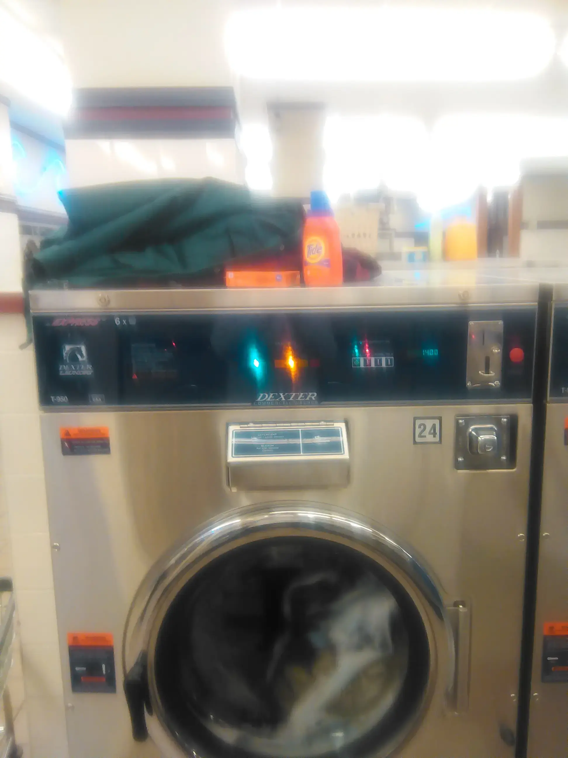 Blue Kangaroo Coin Laundry - Image 14