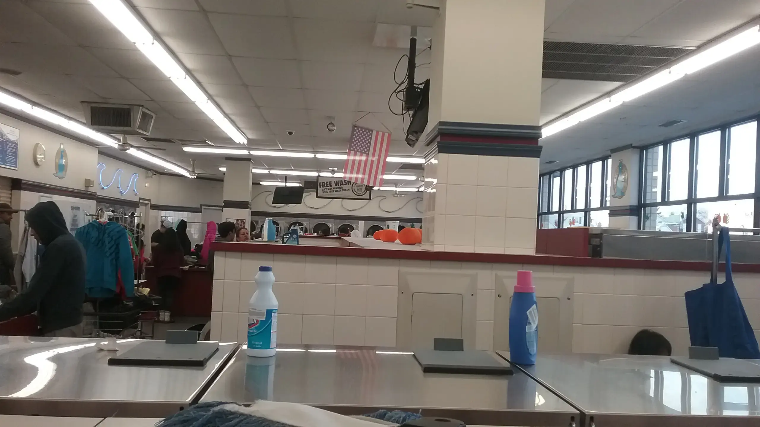 Blue Kangaroo Coin Laundry thumbnail 6