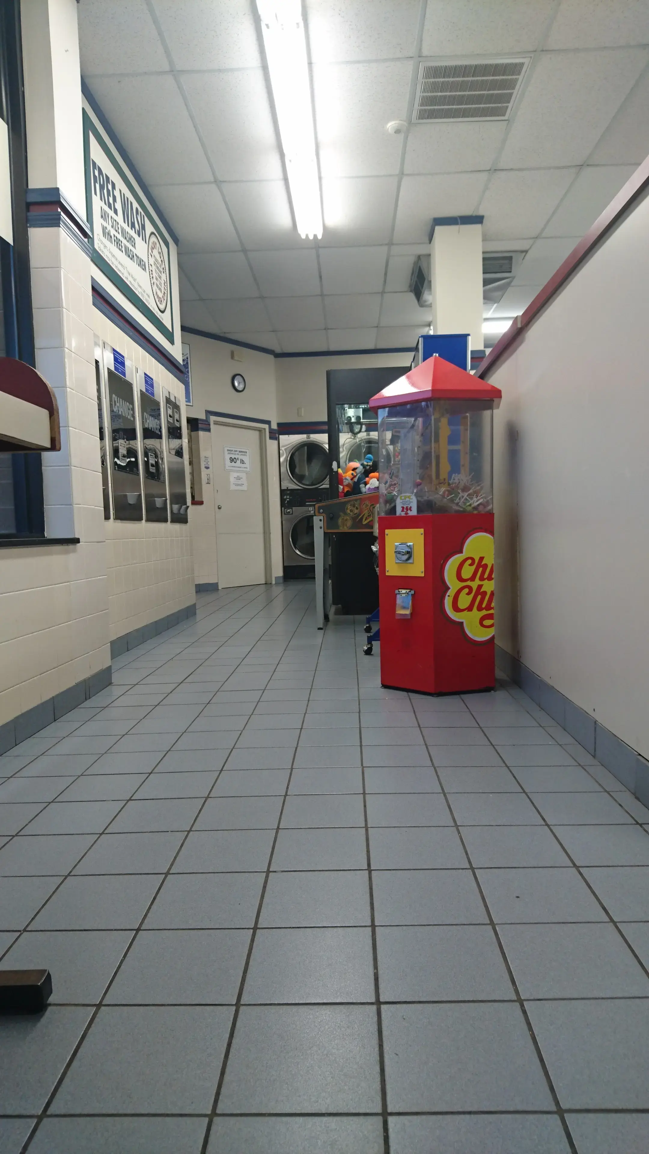 Blue Kangaroo Coin Laundry - Image 4