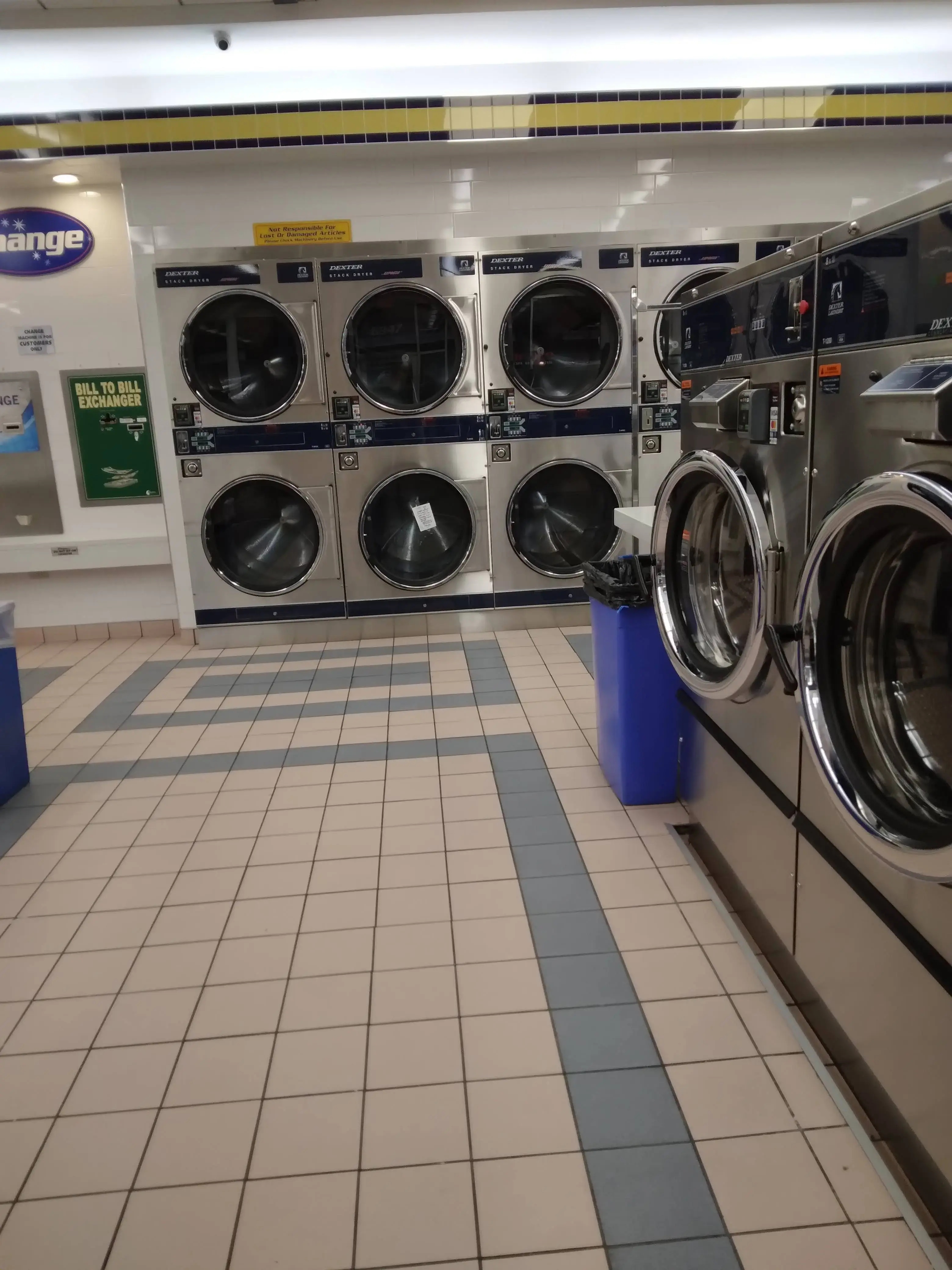 Blue Kangaroo Coin Laundry thumbnail 2