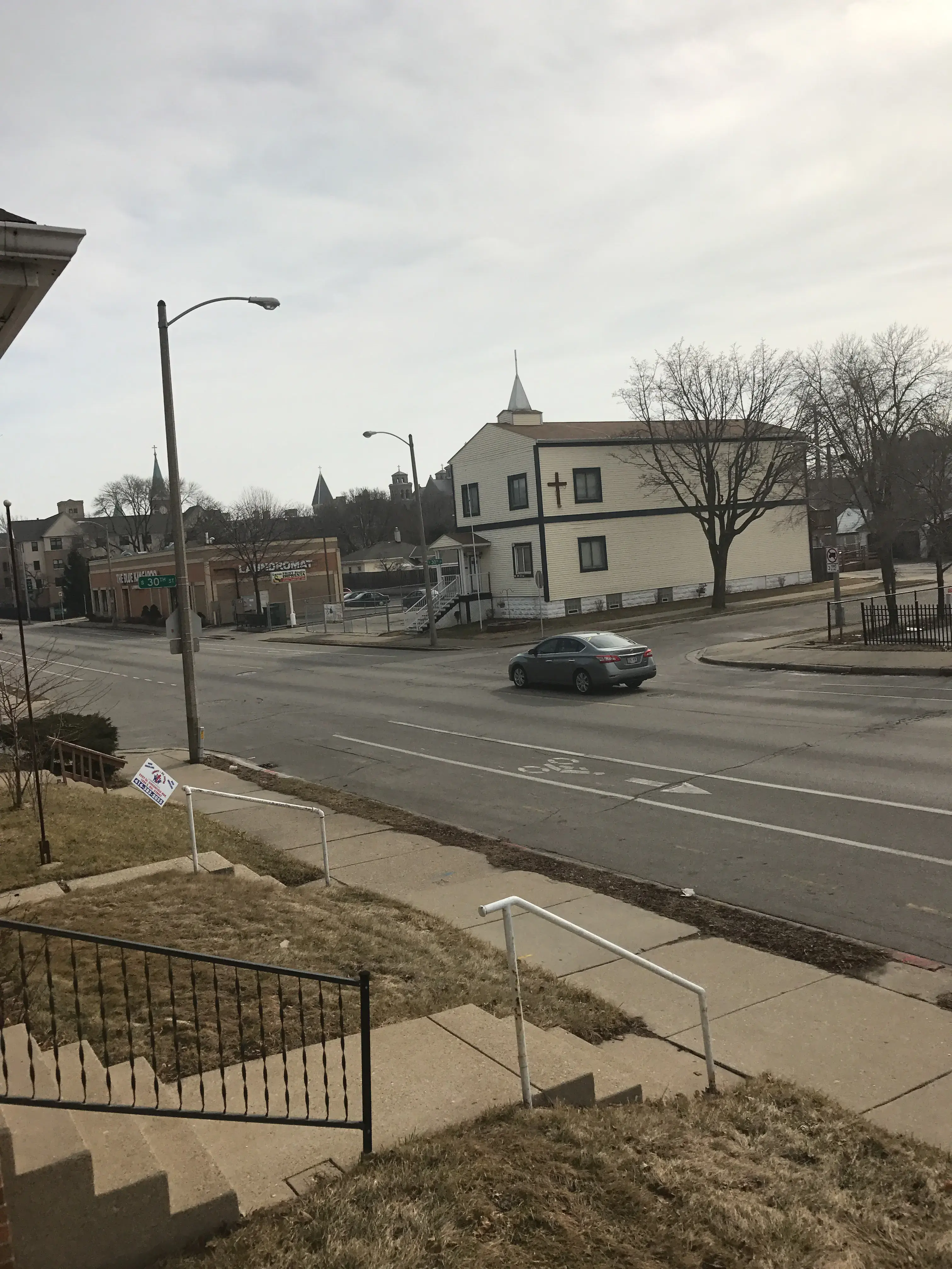 Blue Kangaroo Coin Laundry - Image 11