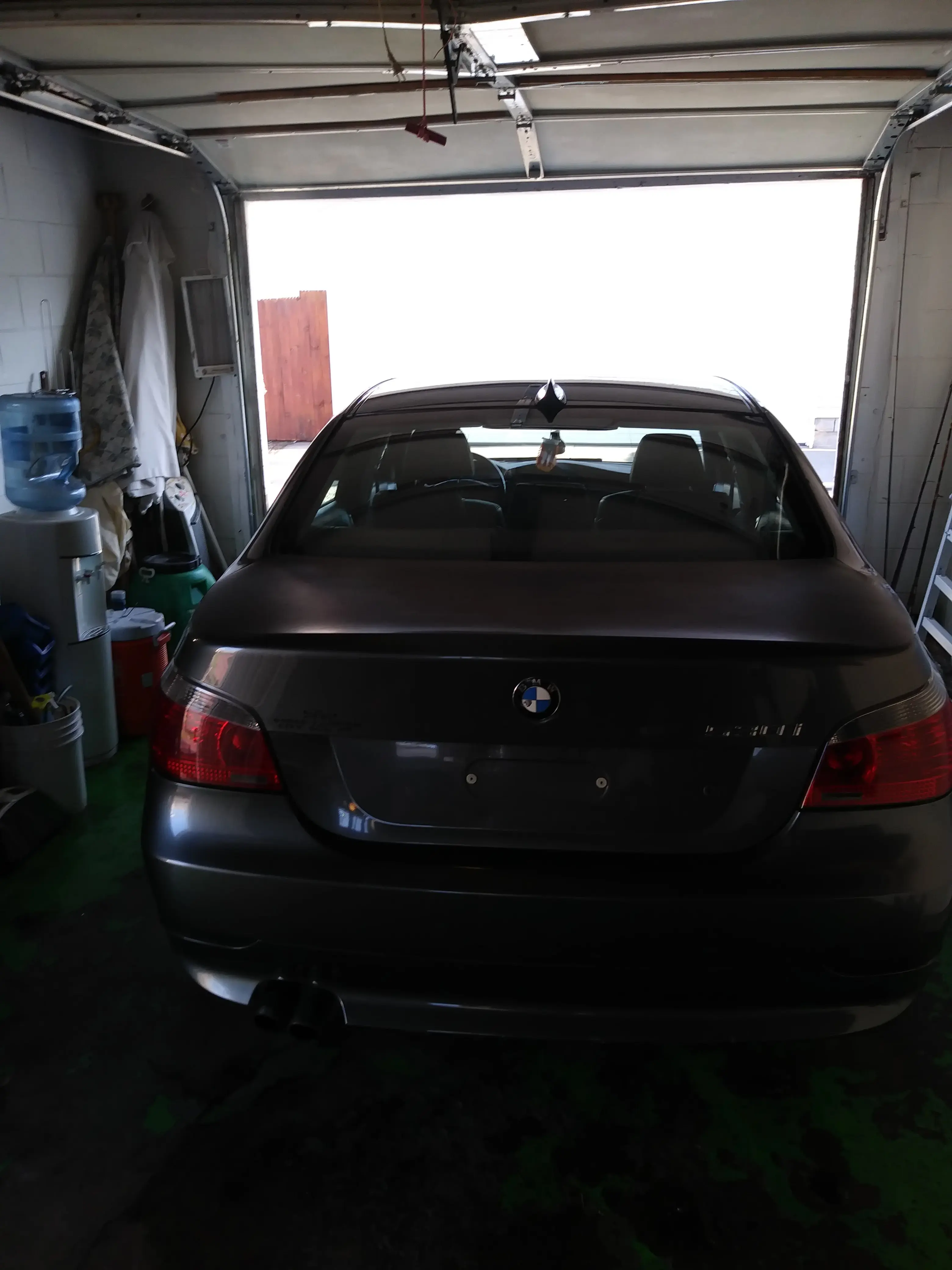 Blue Kangaroo Coin Laundry - Image 8