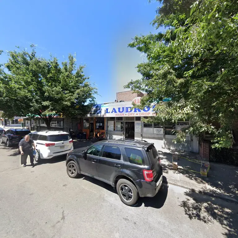 Blue Laundromat thumbnail 14