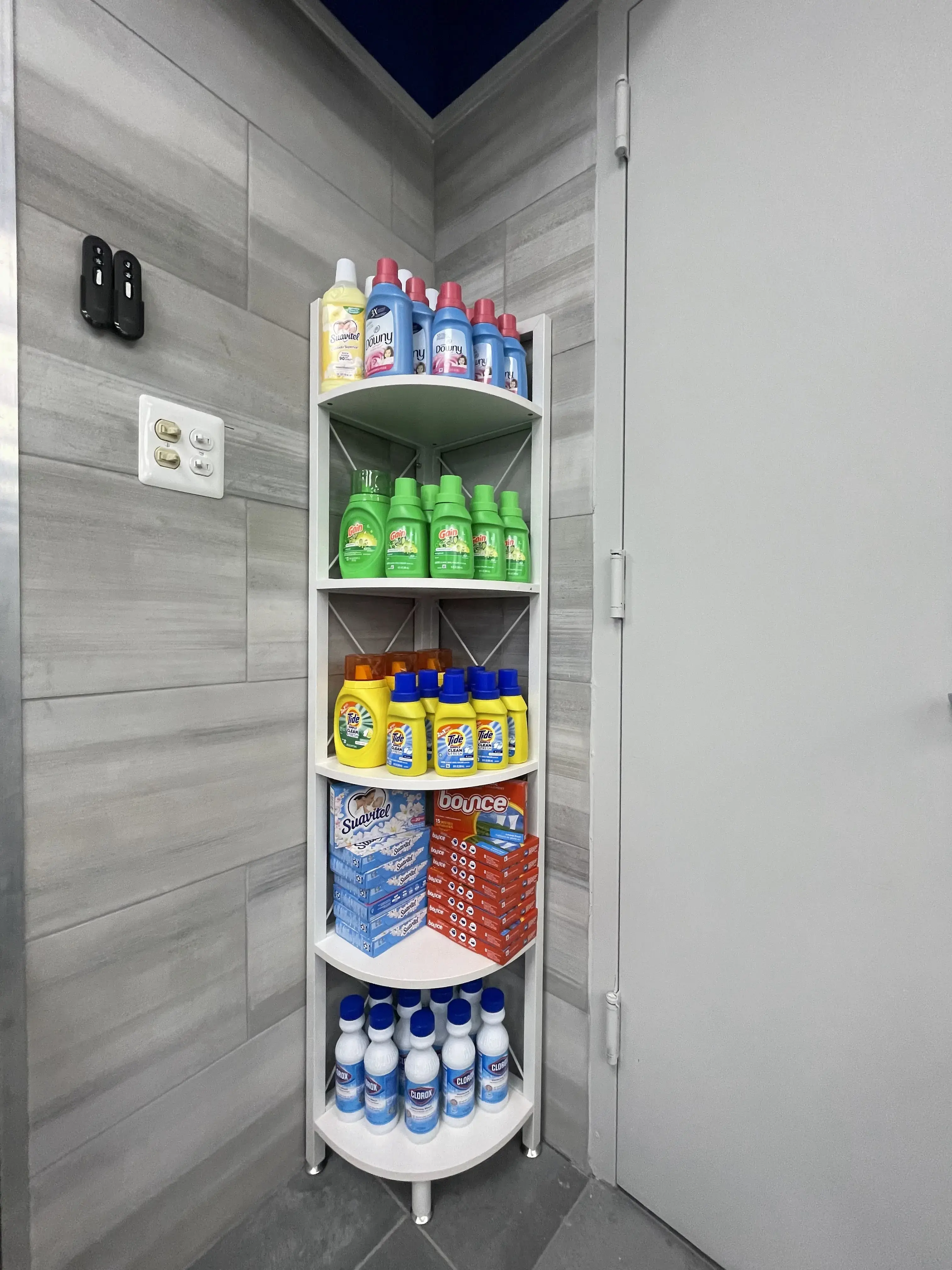 Blue Leaf Laundry - Image 11