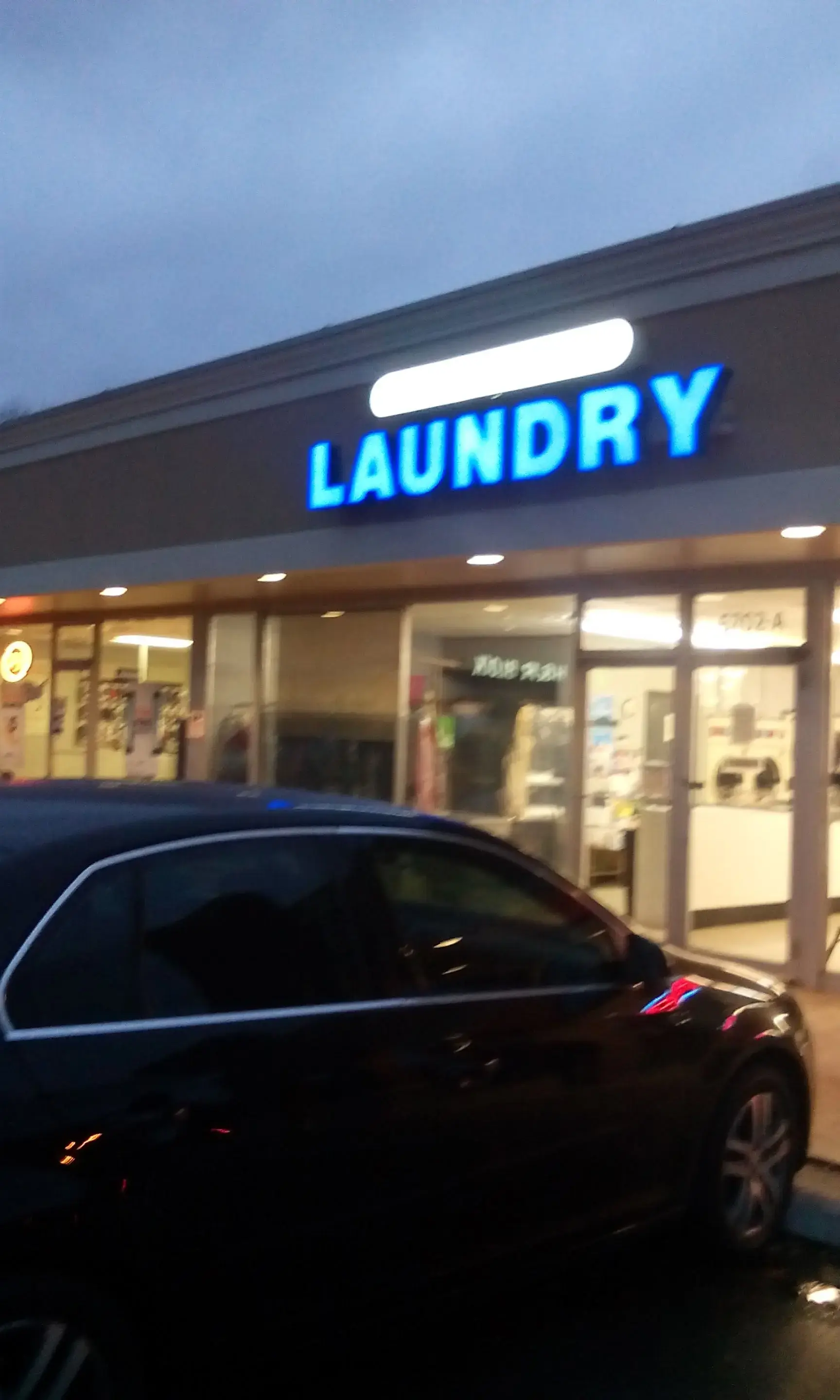 Blue Monday Laundry & Cleaners thumbnail 6