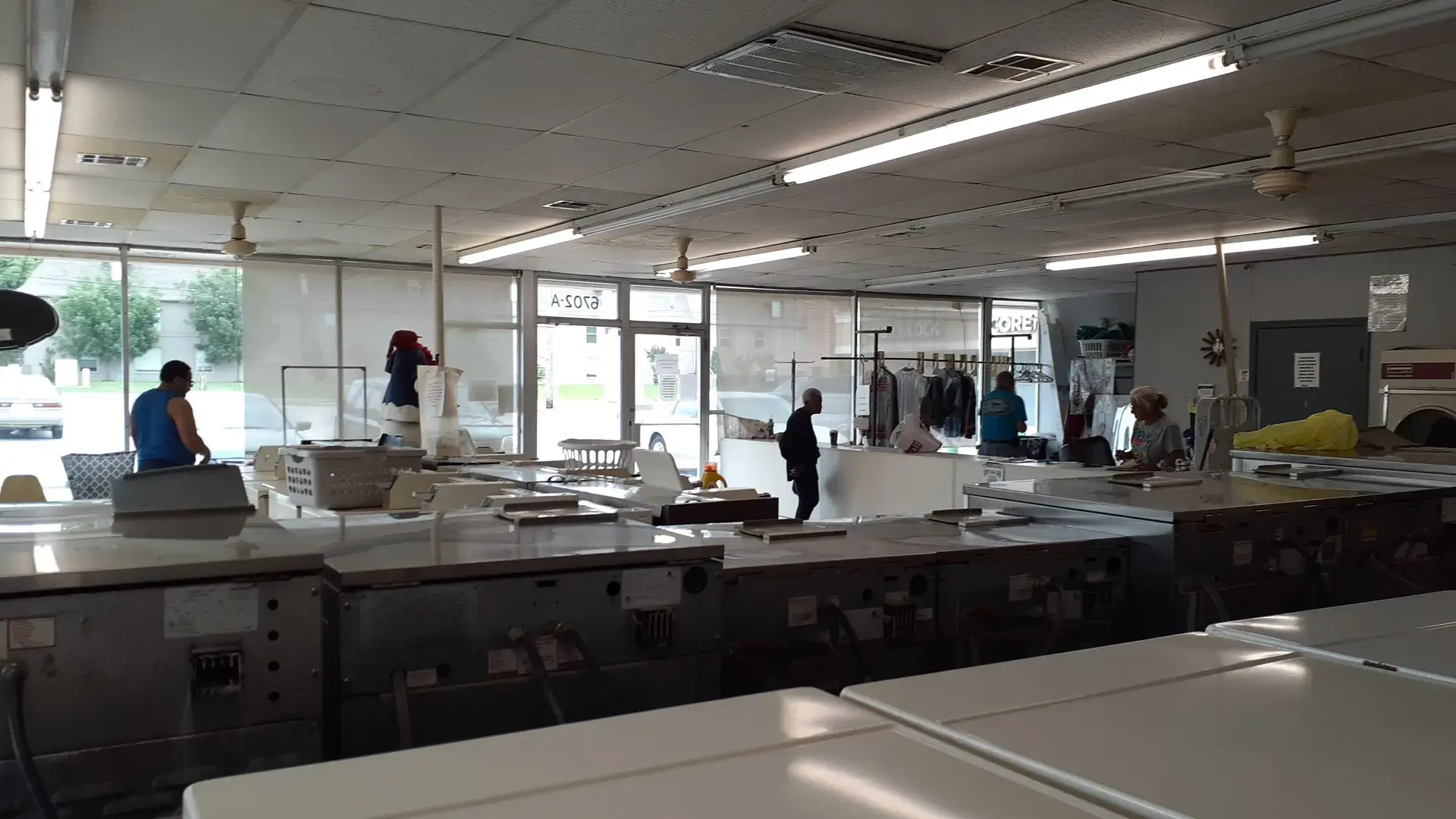 Blue Monday Laundry & Cleaners - Image 3