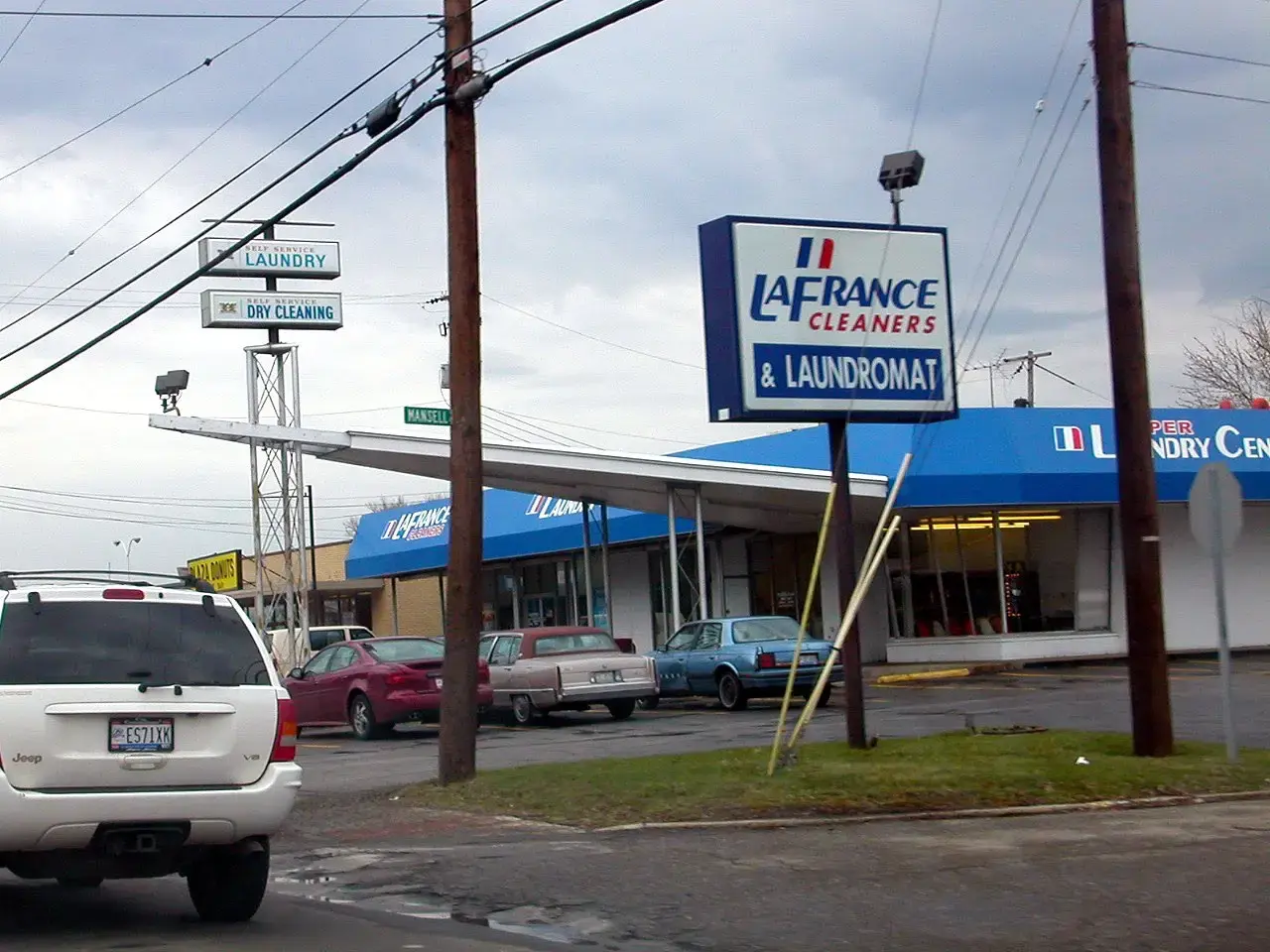 Blue Ribbon Cleaners - Image 2