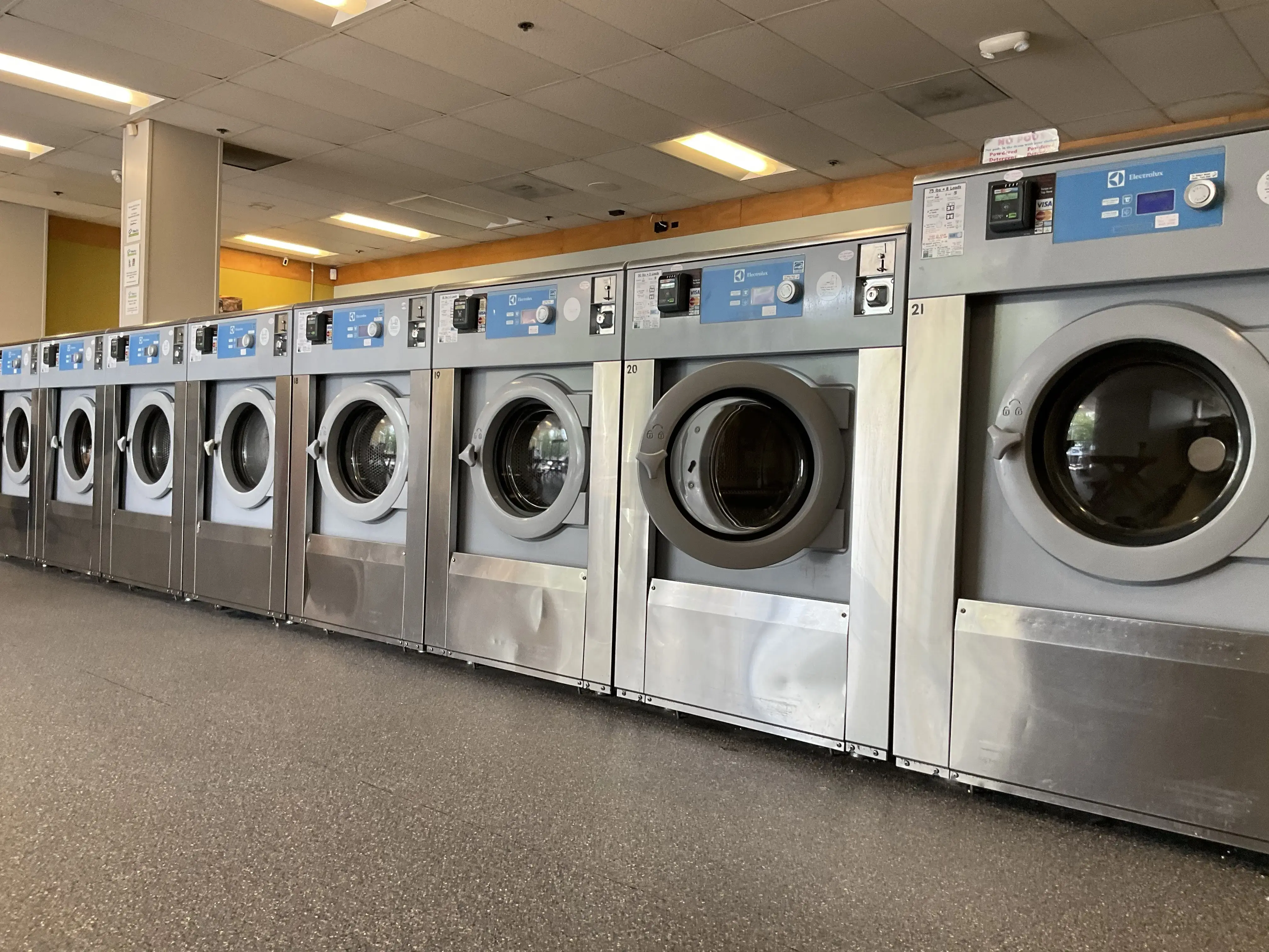 Blue Sky Eco Laundry of Gresham - Image 3