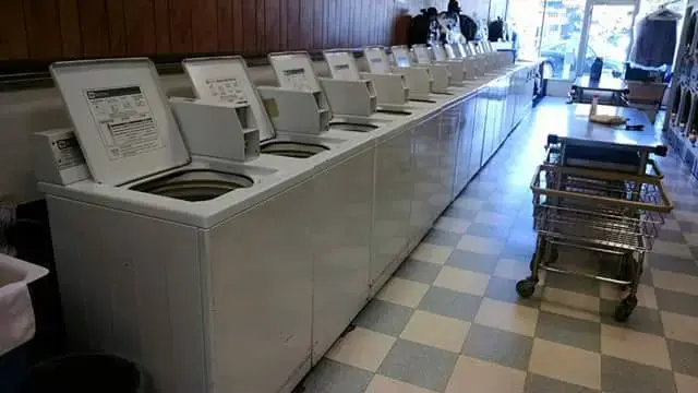 Blue Sky Laundromat - Maywood NJ thumbnail 18