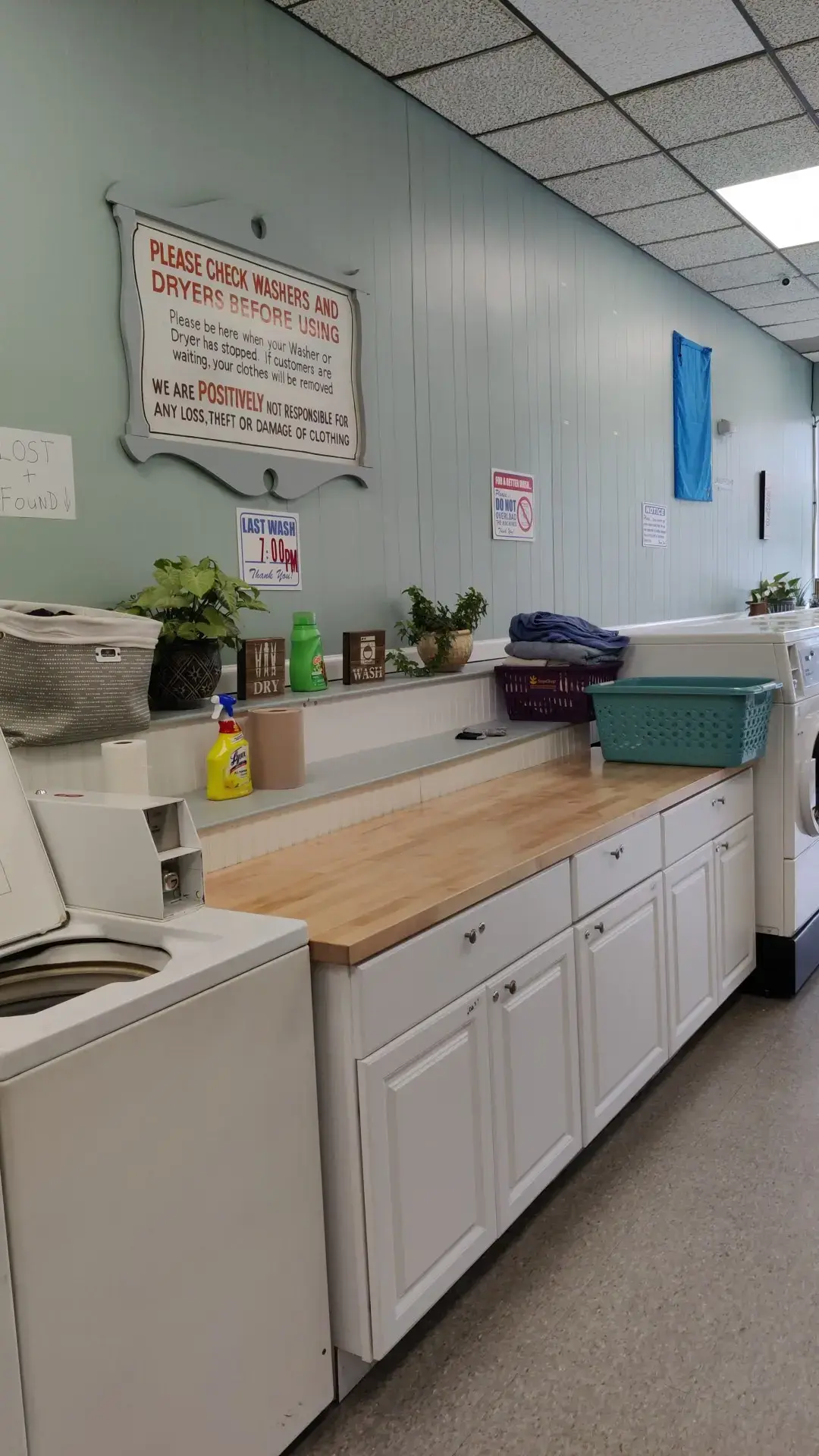 Blue Sky Laundromat - Maywood NJ thumbnail 12