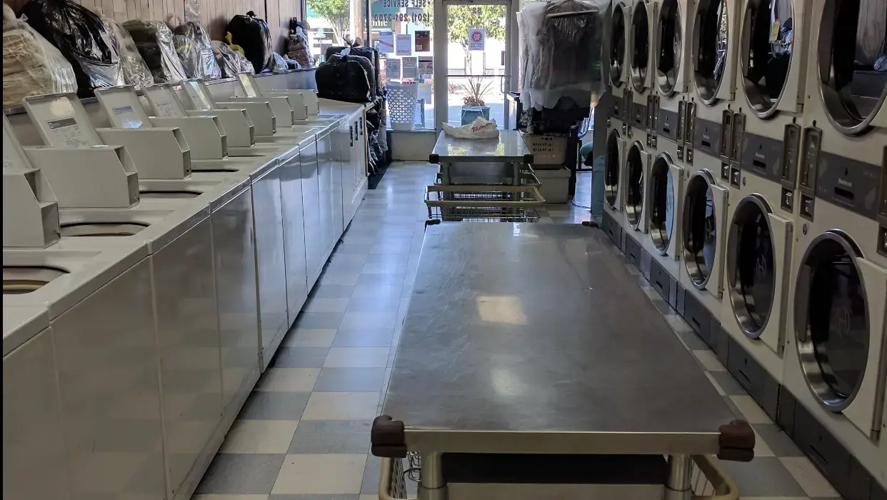 Blue Sky Laundromat - Maywood NJ thumbnail 4