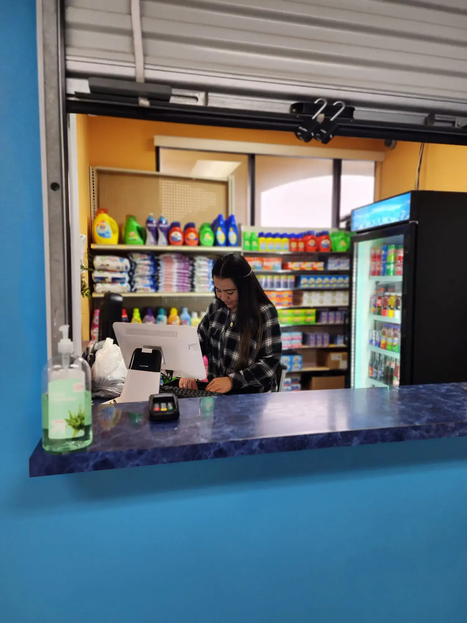 Blue Star Laundromat thumbnail 5