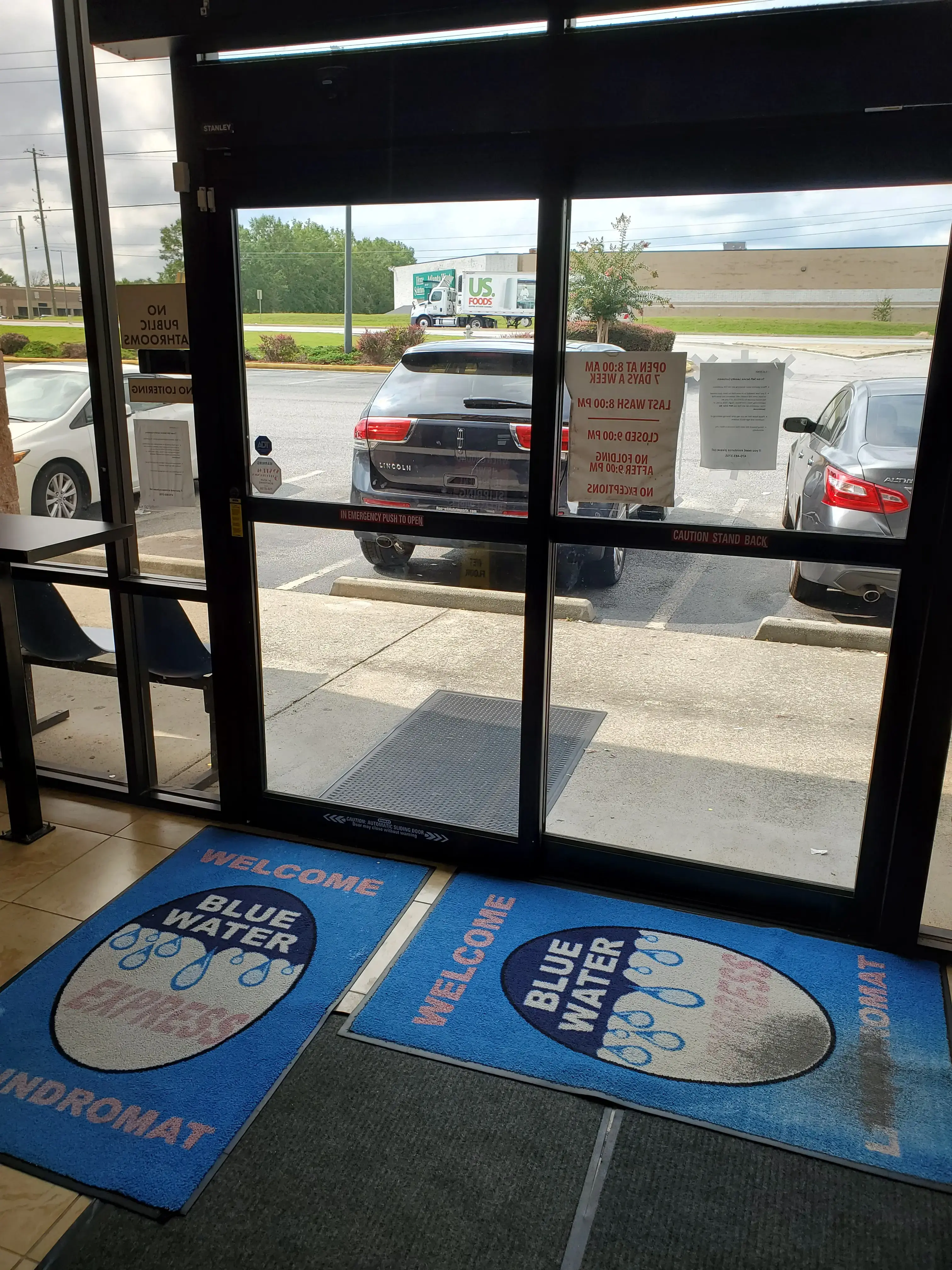 Blue Water Express Laundry - Image 6