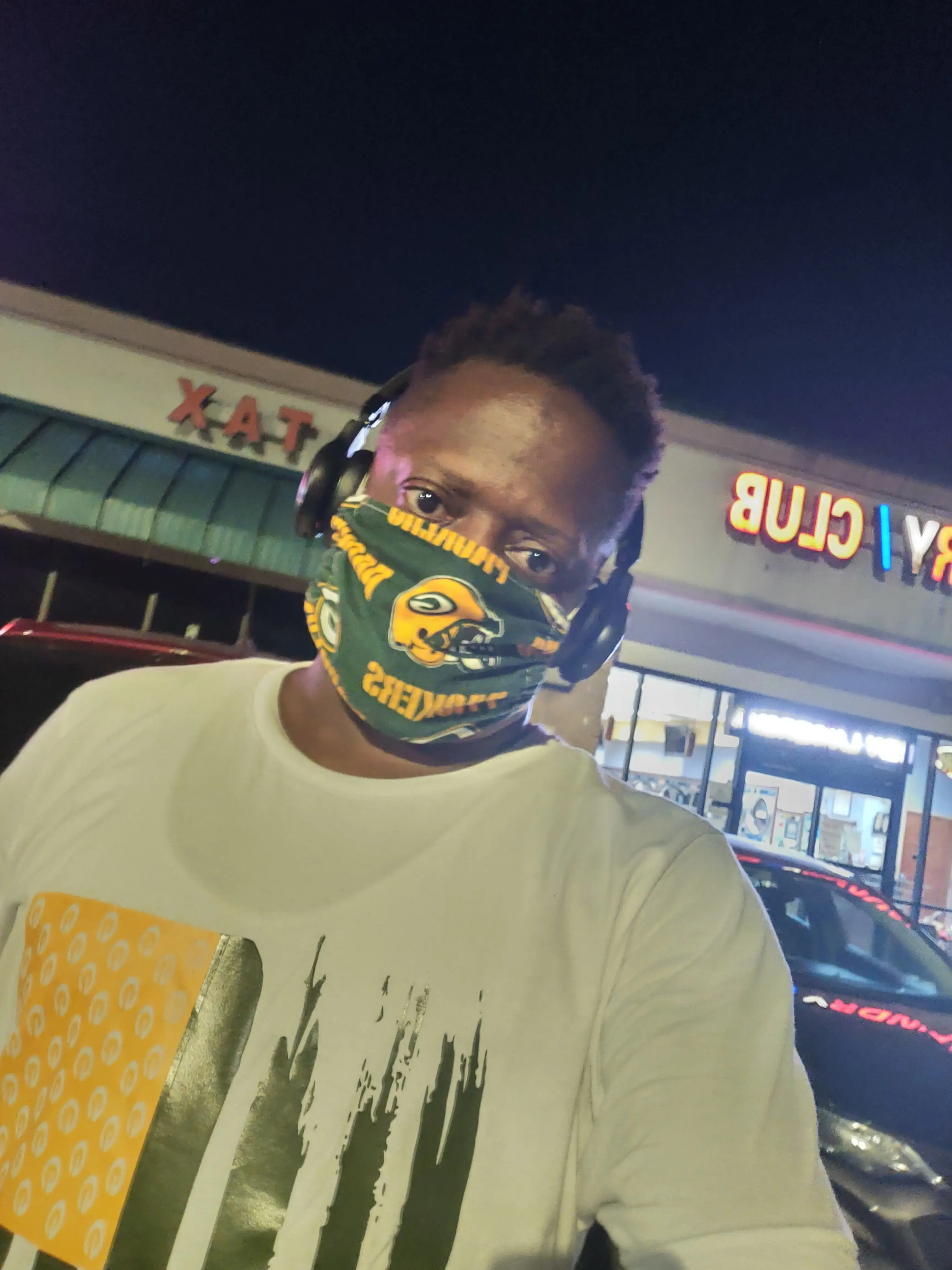 Blue Water Express Laundry thumbnail 16