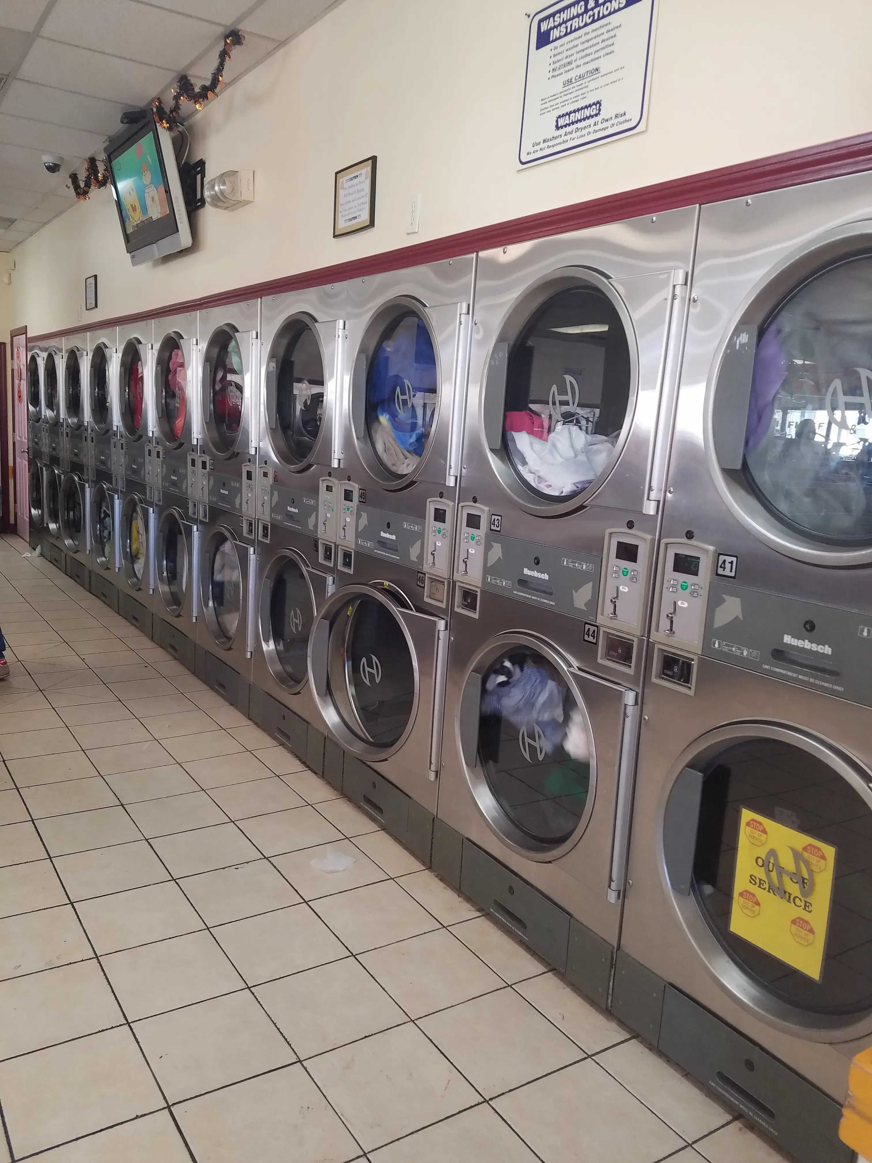 Blue Wave Laundry thumbnail 12