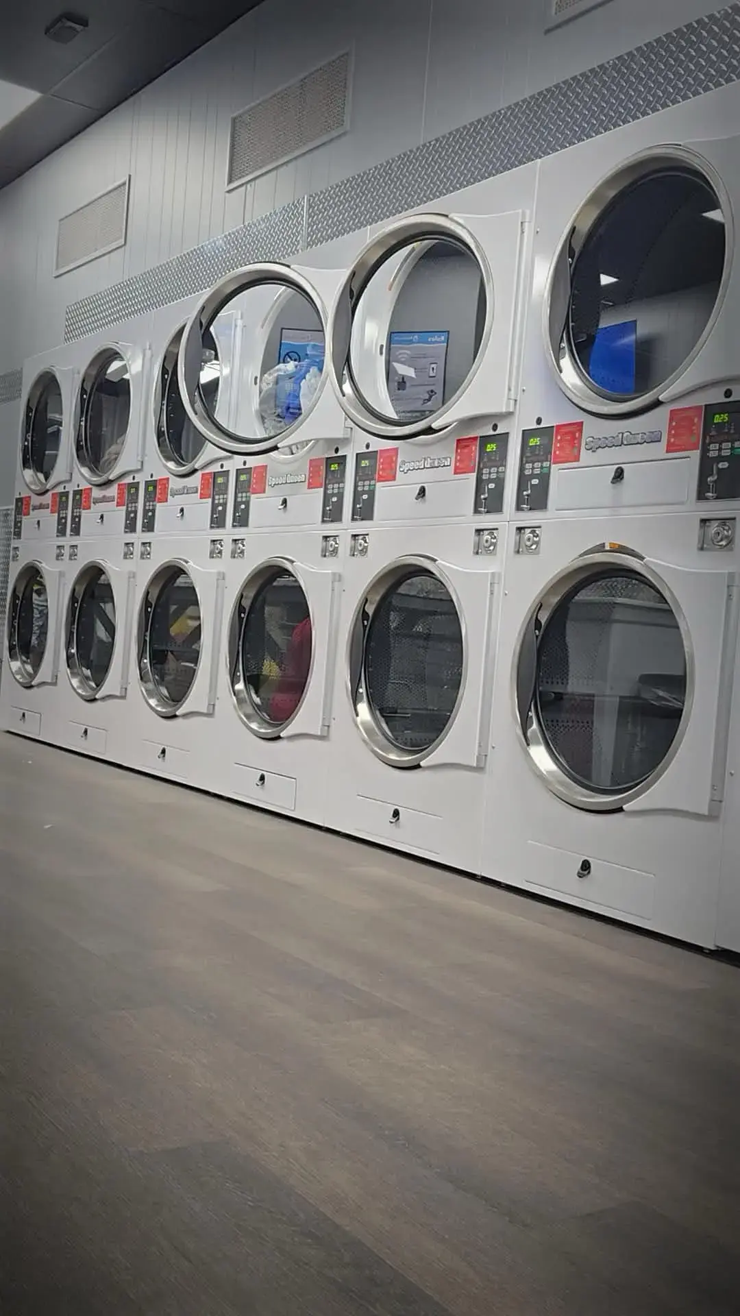 Bluestone Laundromat Dundee thumbnail 7