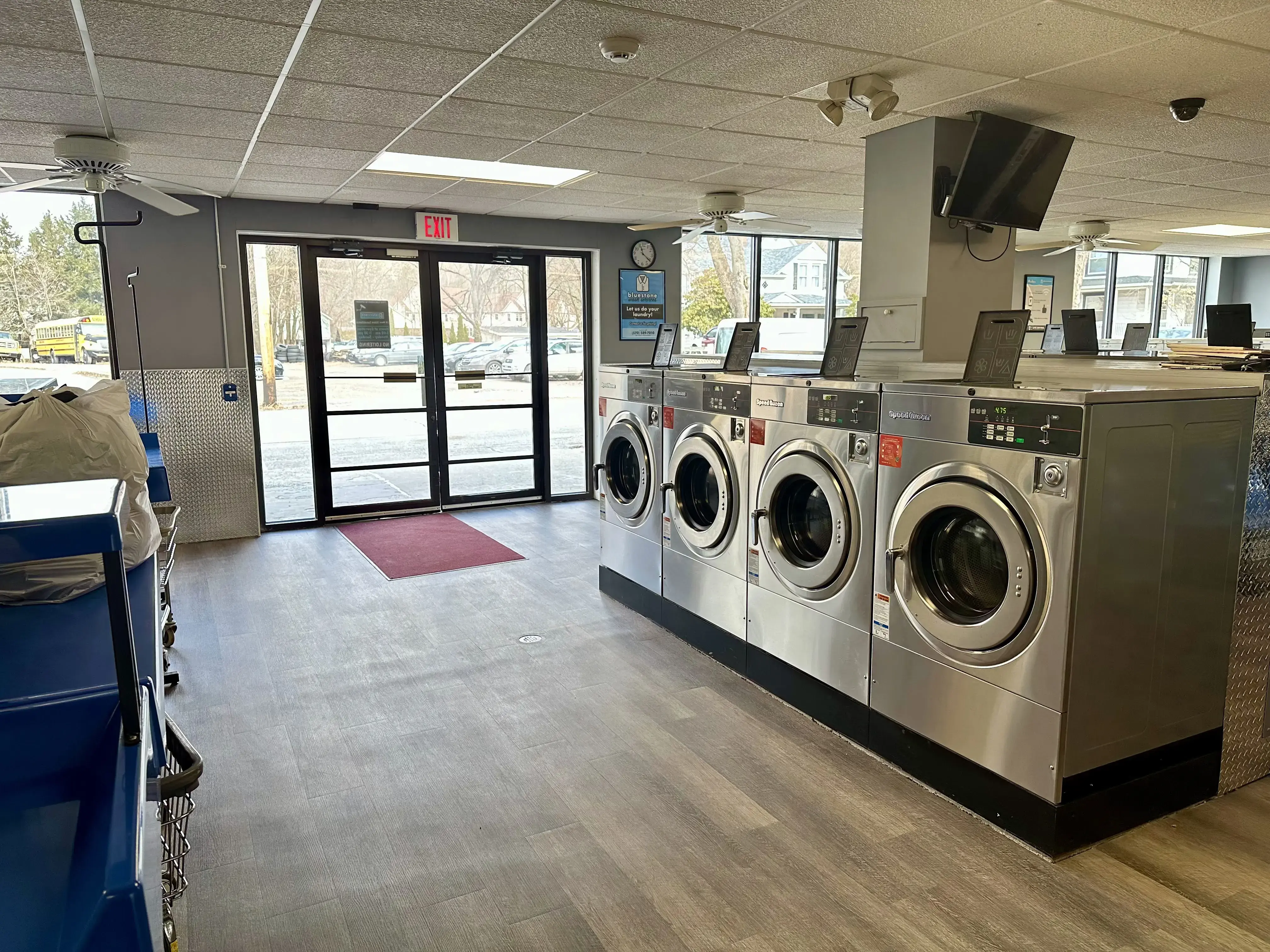Bluestone Laundromat Hawley - Image 2