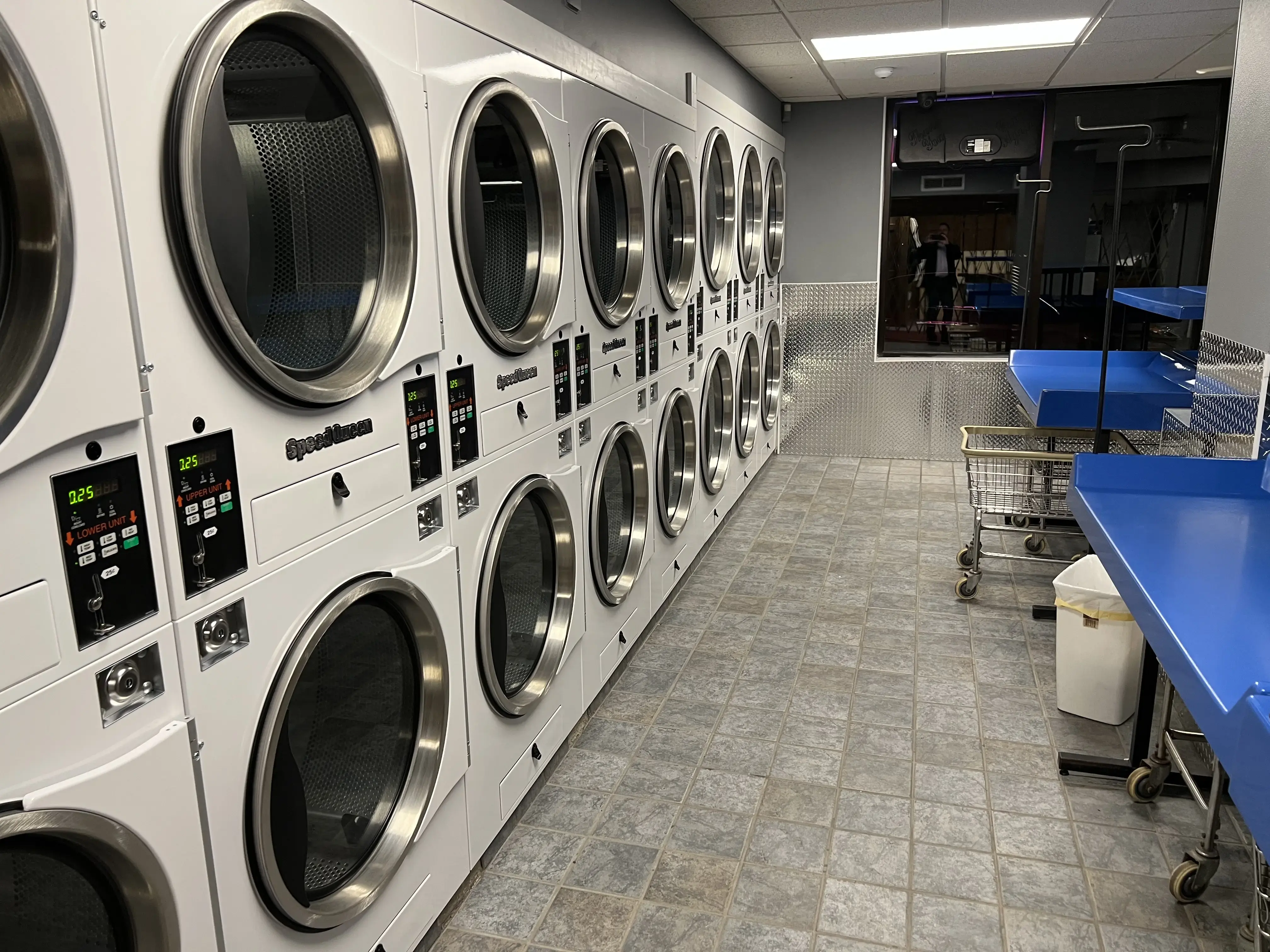 Bluestone Laundromat Hawley thumbnail 13