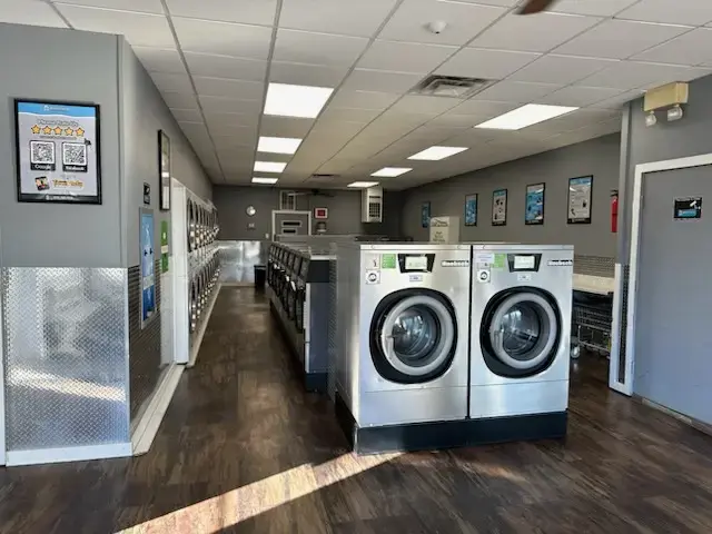 Bluestone Laundromat Towanda - Image 15