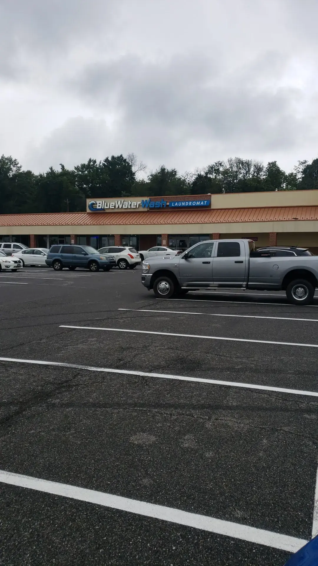 BlueWater Wash Laundromat thumbnail 19
