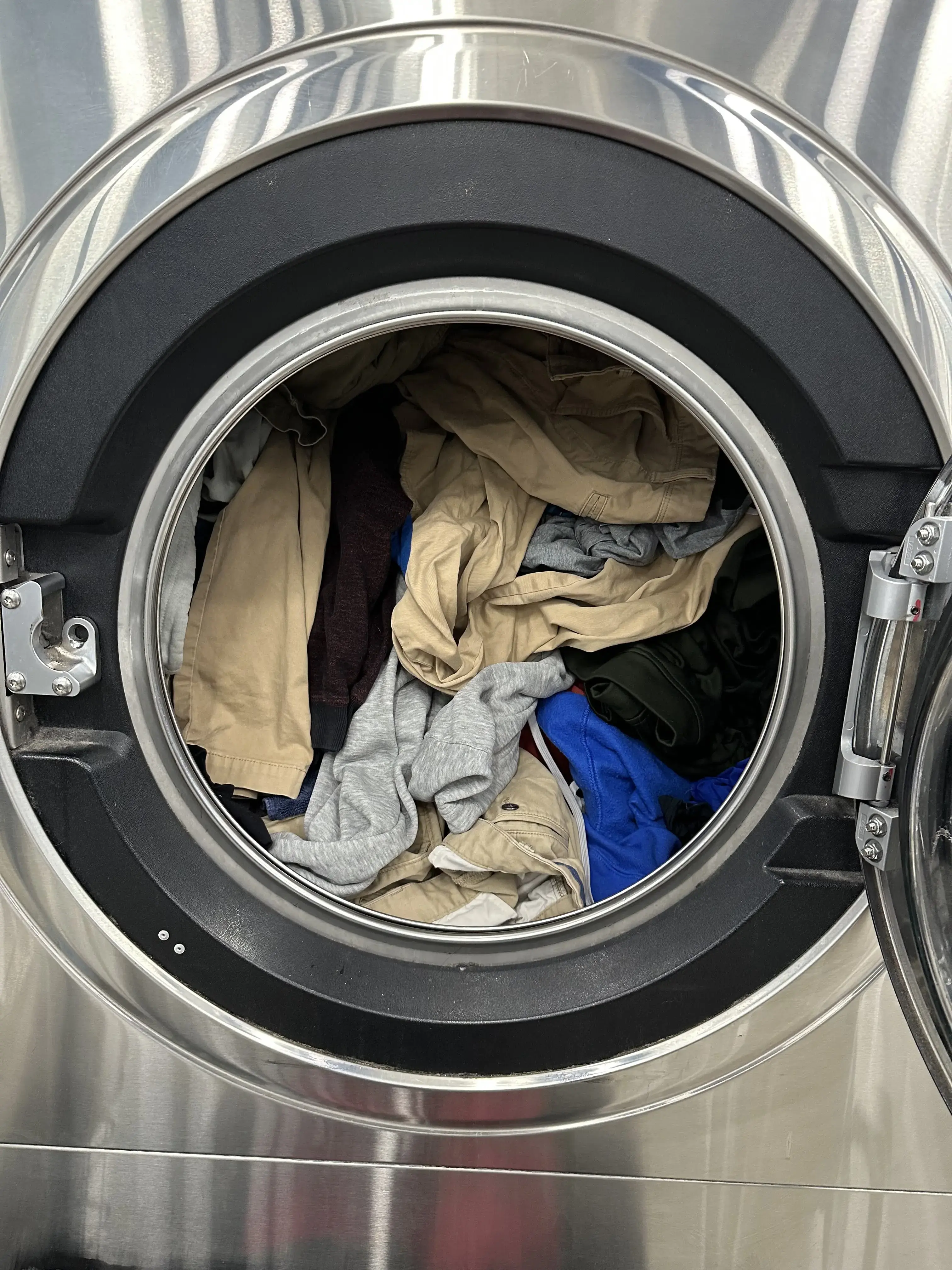 BlueWater Wash Laundromat - Image 9