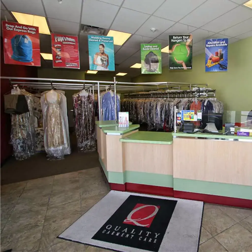 Bobby Pages Dry Cleaners thumbnail 2