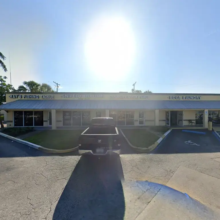 Boca Laundry and Cleaners - Image 10