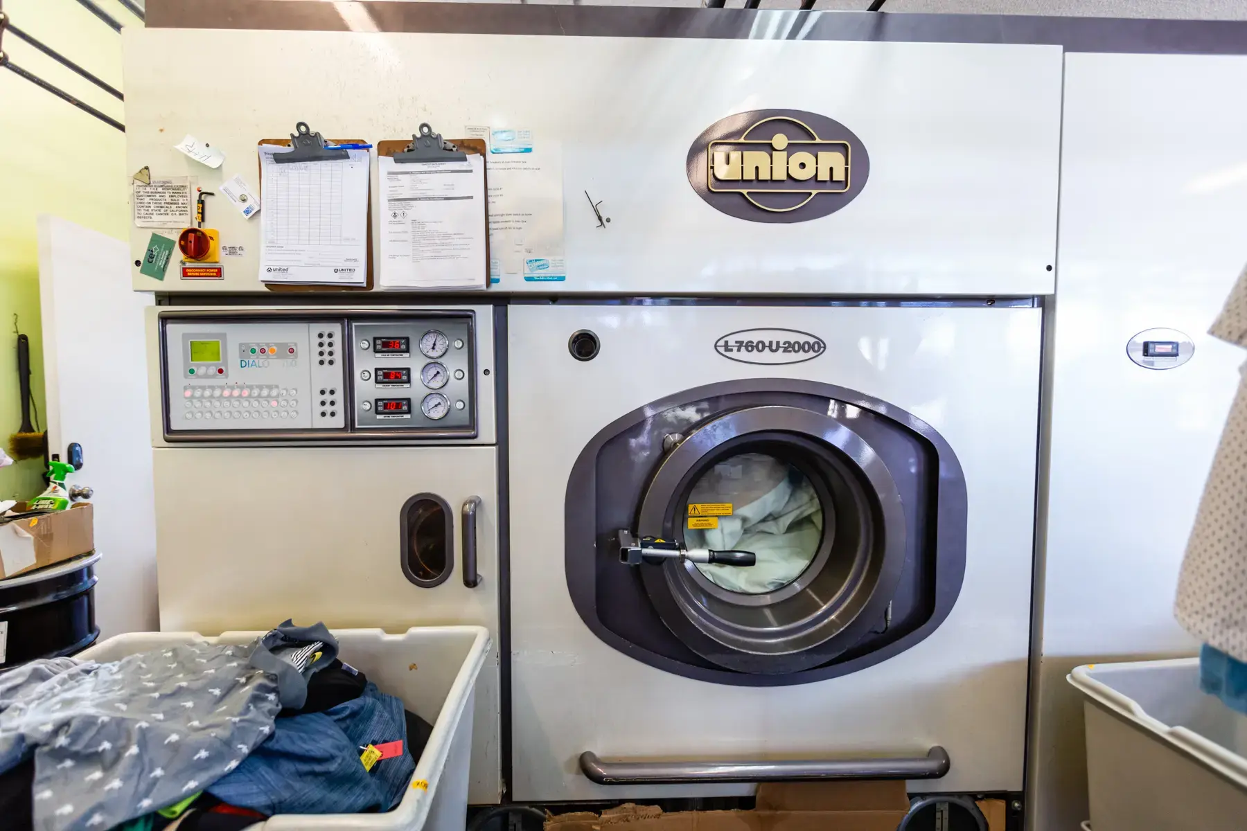Bonded Cleaners & Laundry thumbnail 17