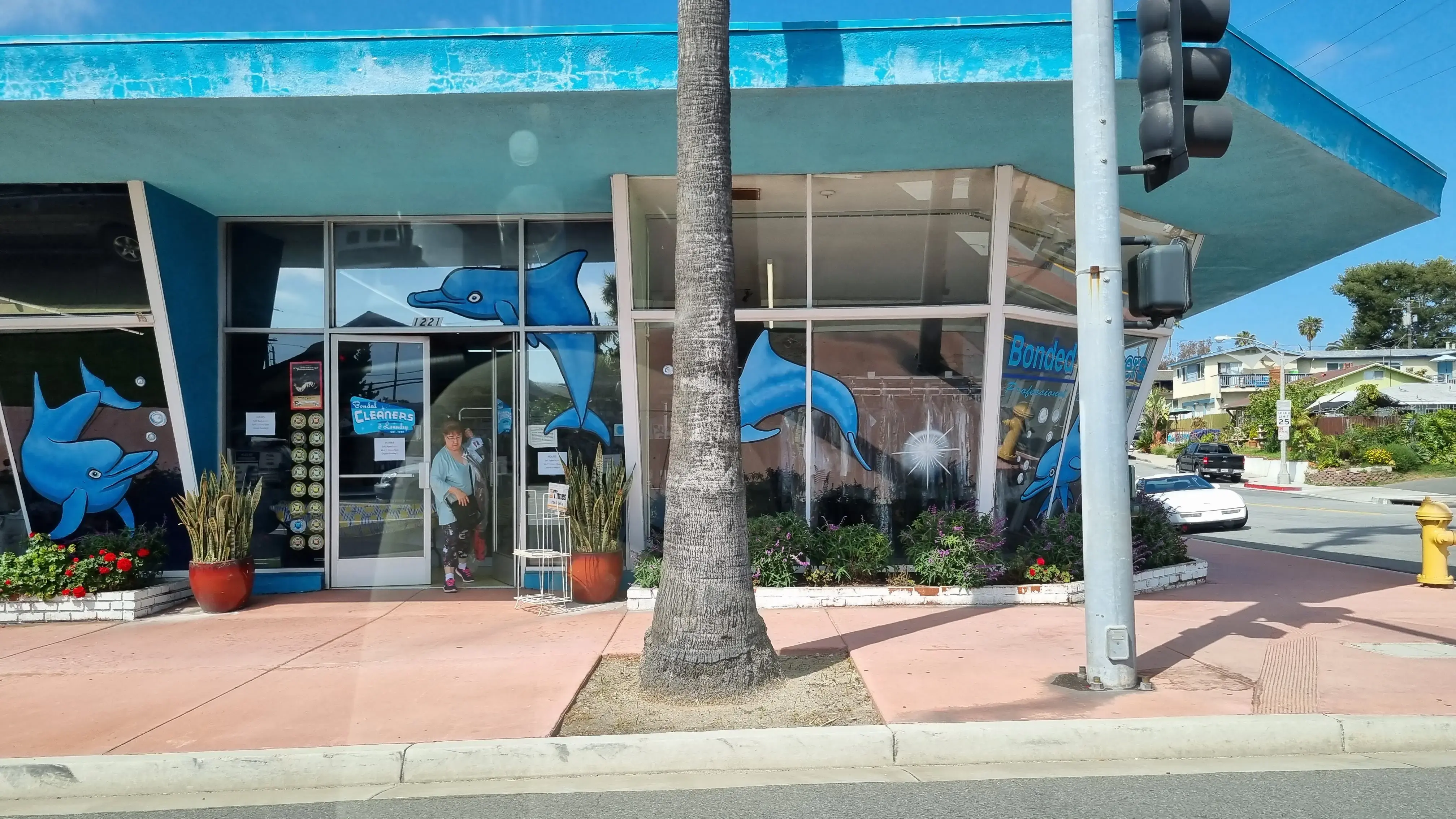 Bonded Cleaners & Laundry - Image 10
