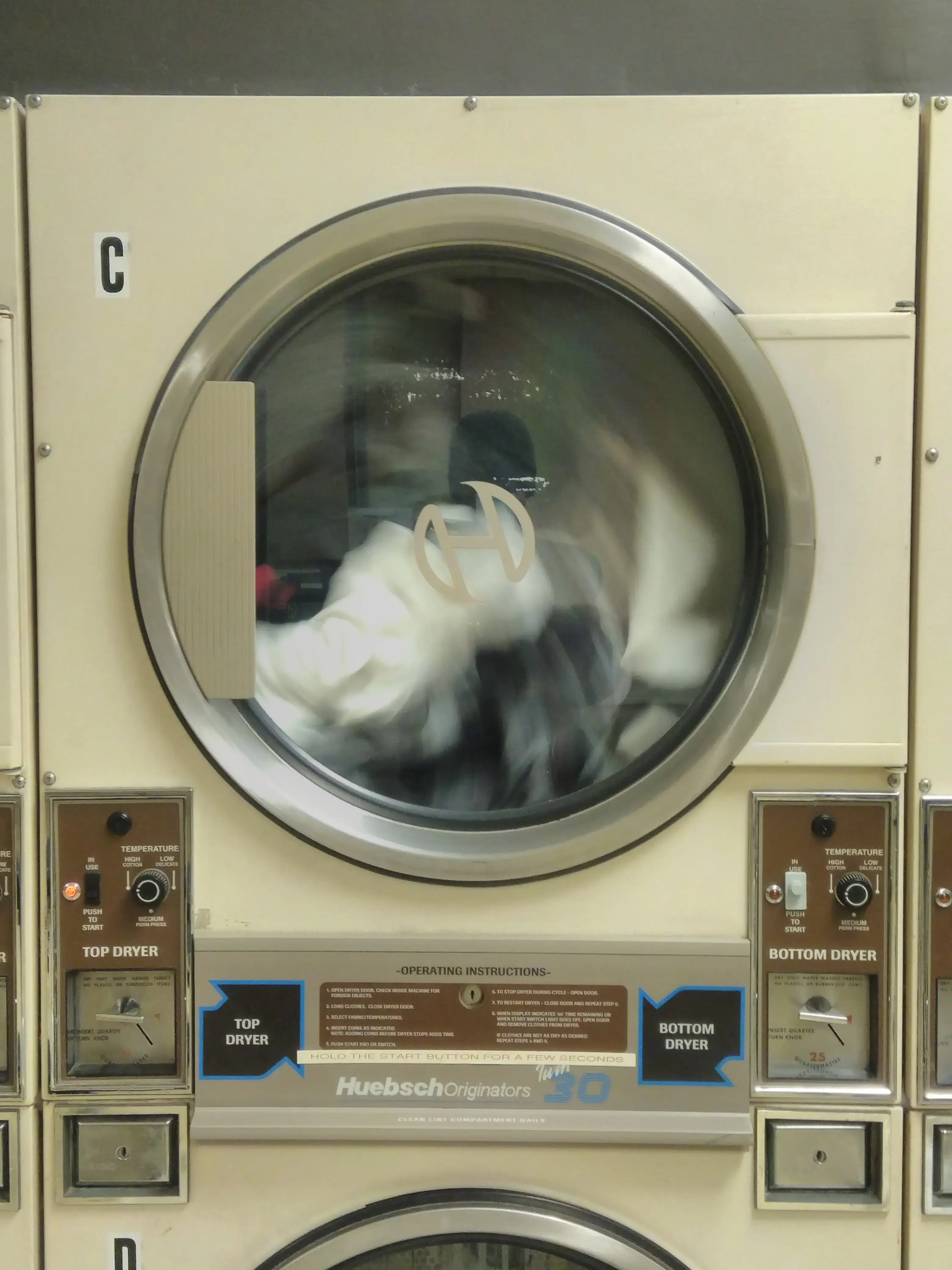 Boston-Pearl Laundromat - Image 3