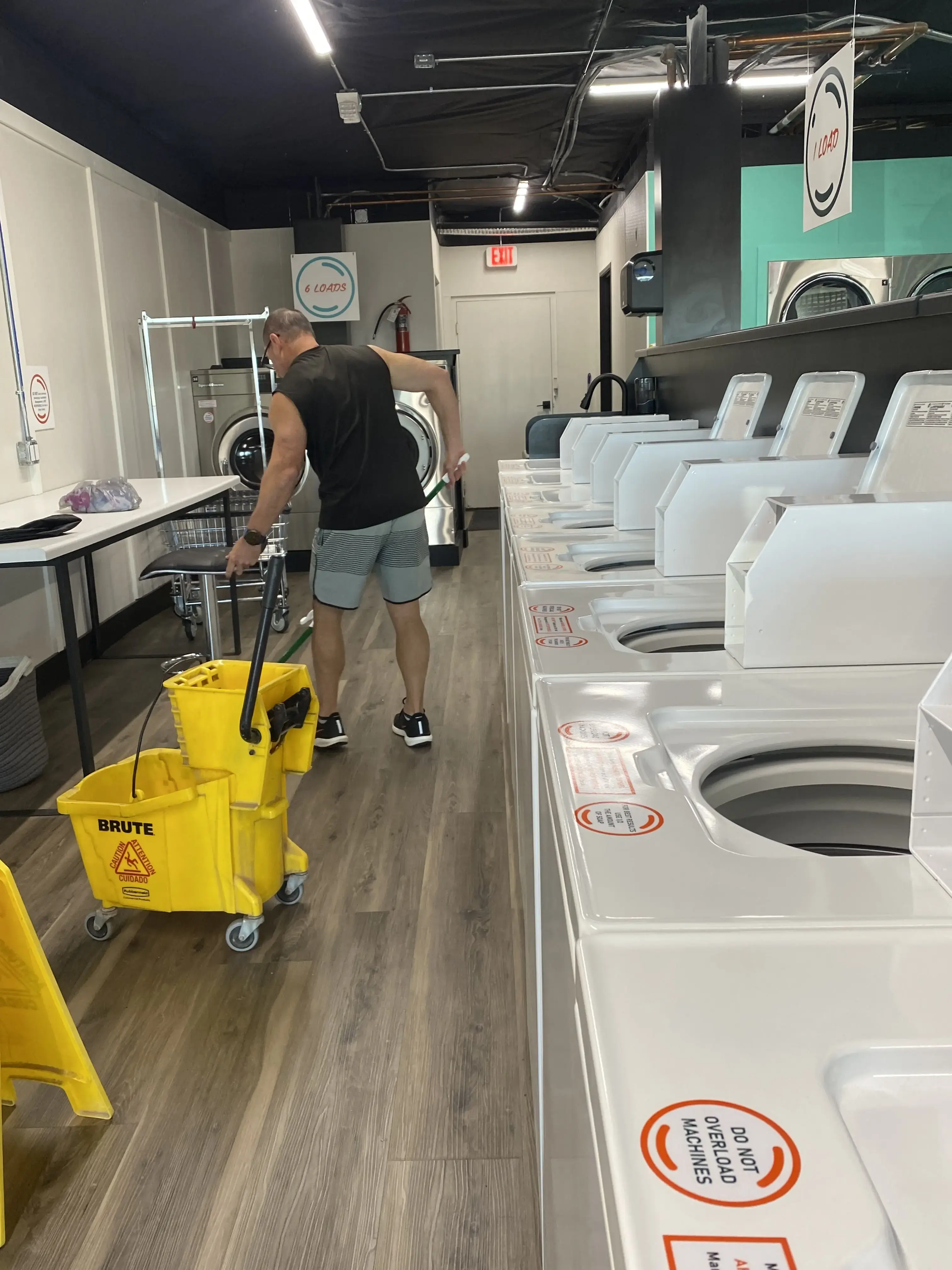 Boulder City Bubbles thumbnail 10