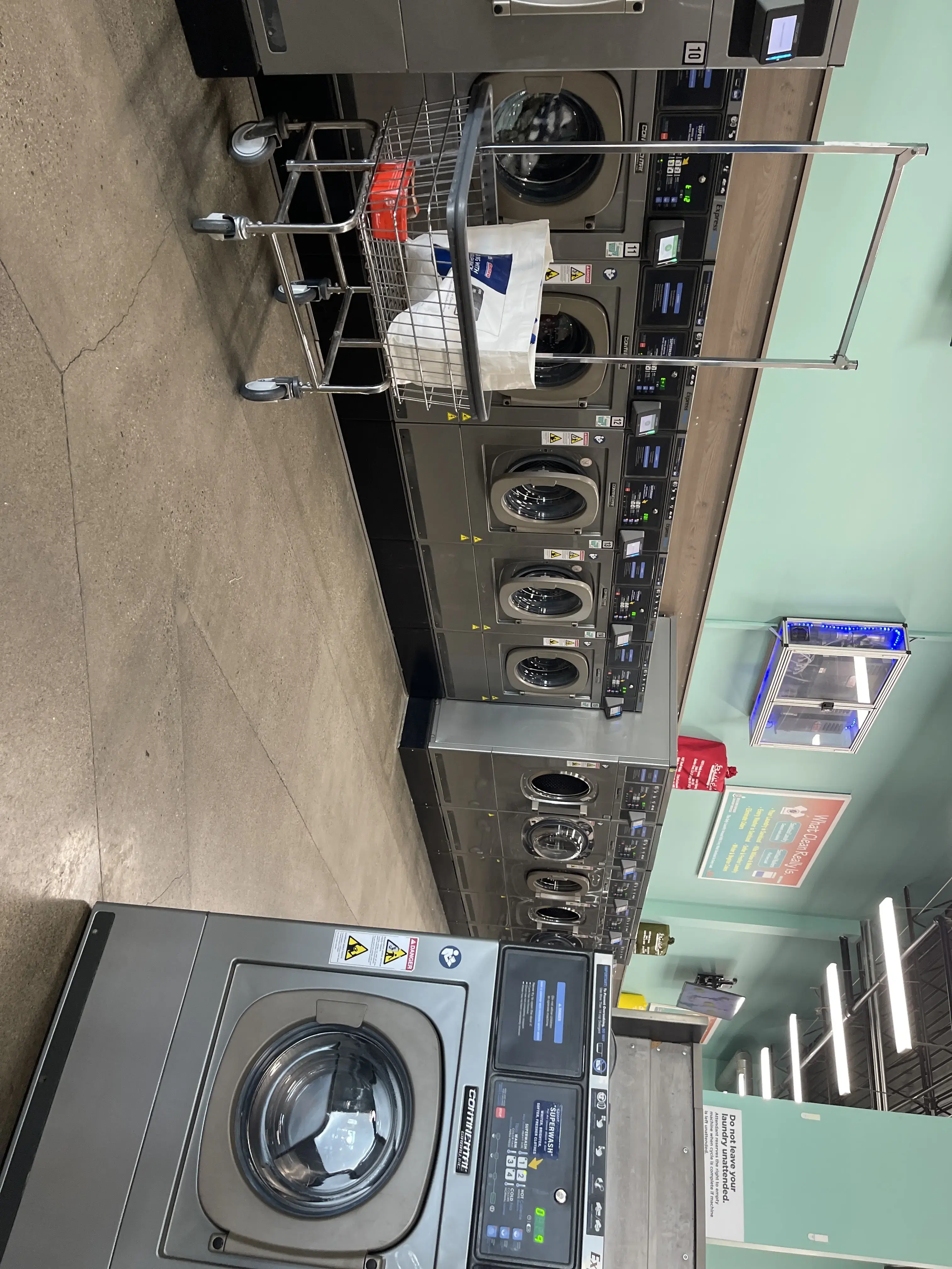 Boulder Express Laundry - Image 17