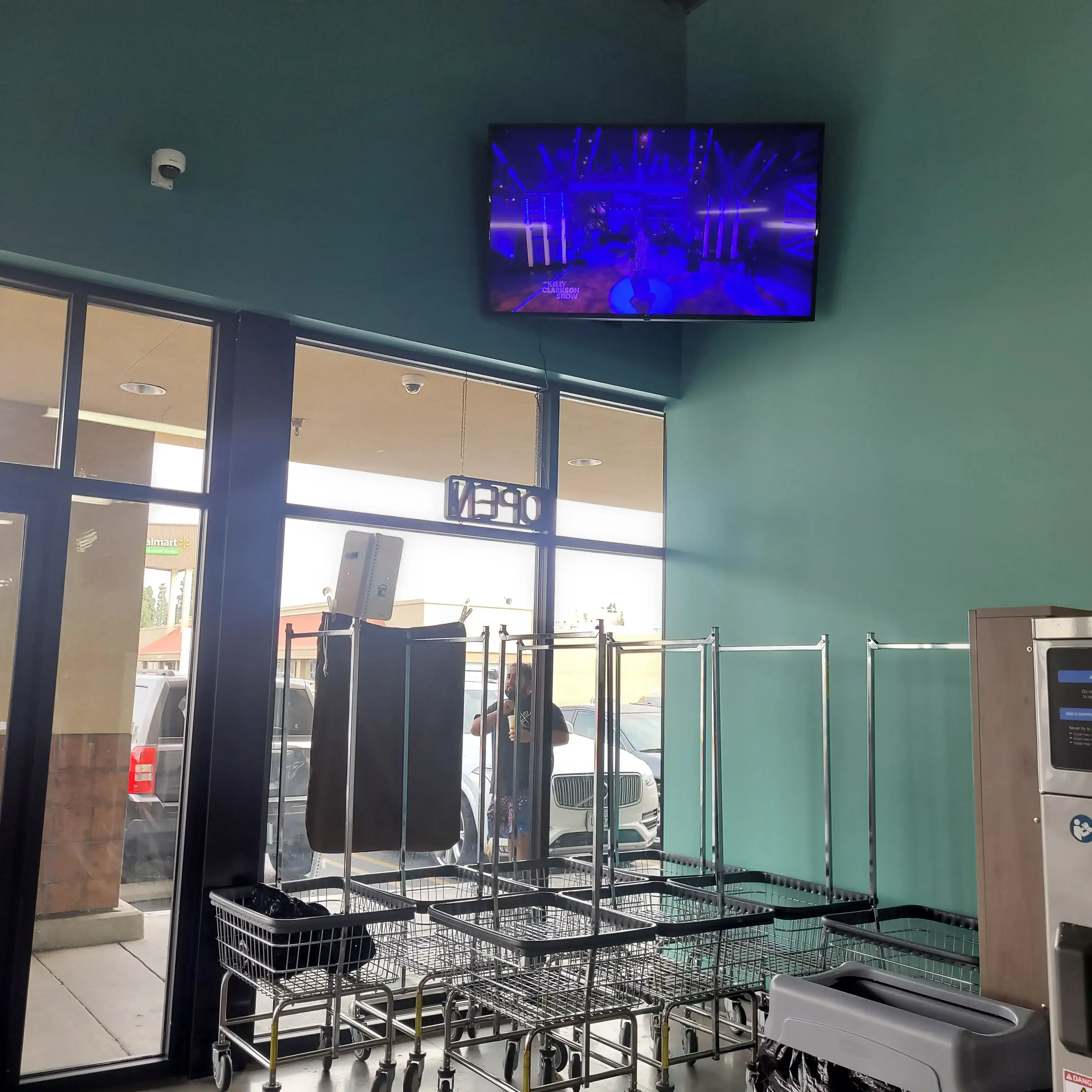 Boulder Express Laundry - Image 7