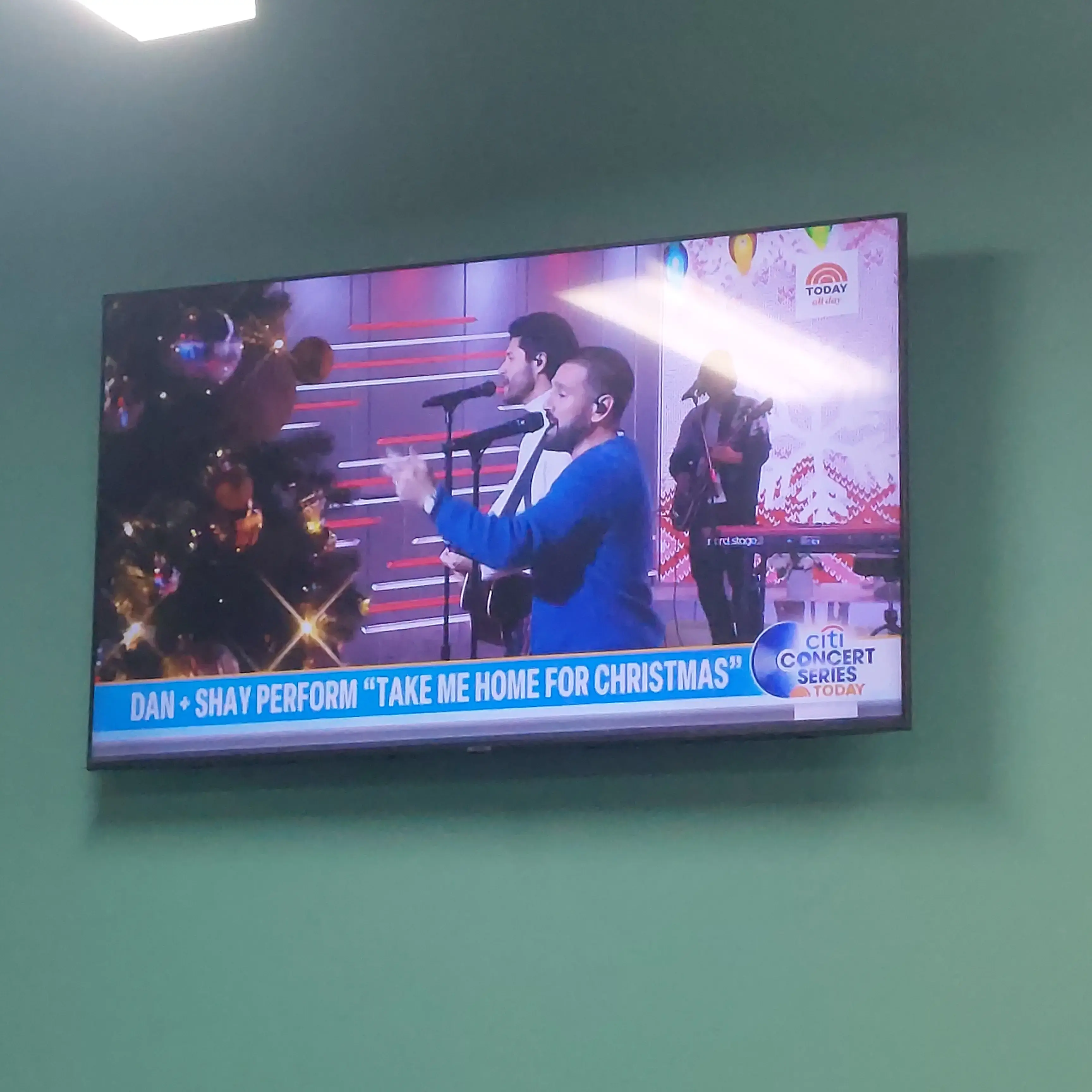 Boulder Express Laundry - Image 10