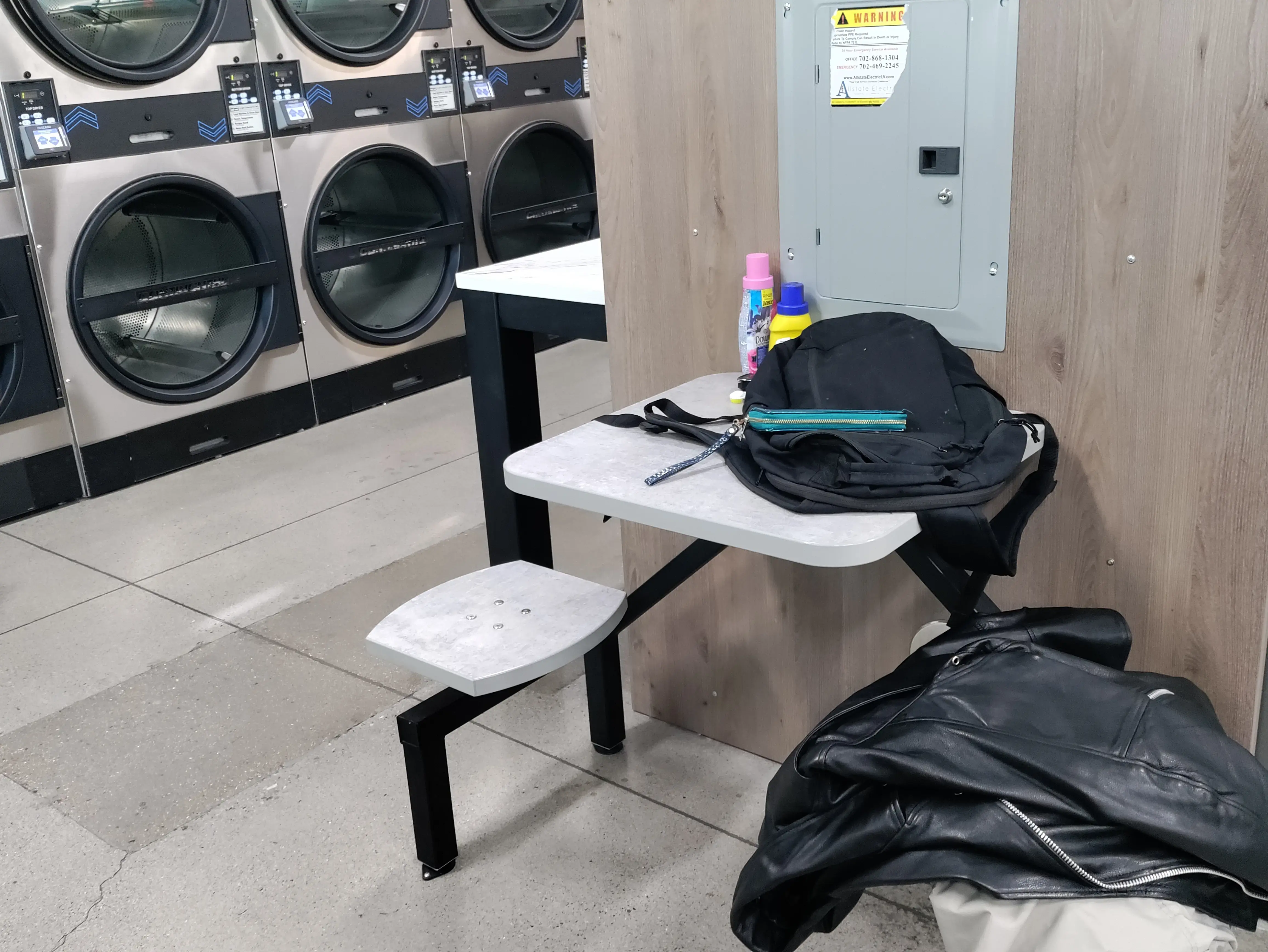 BOULDER EXPRESS LAUNDRY SERVICES - Image 19