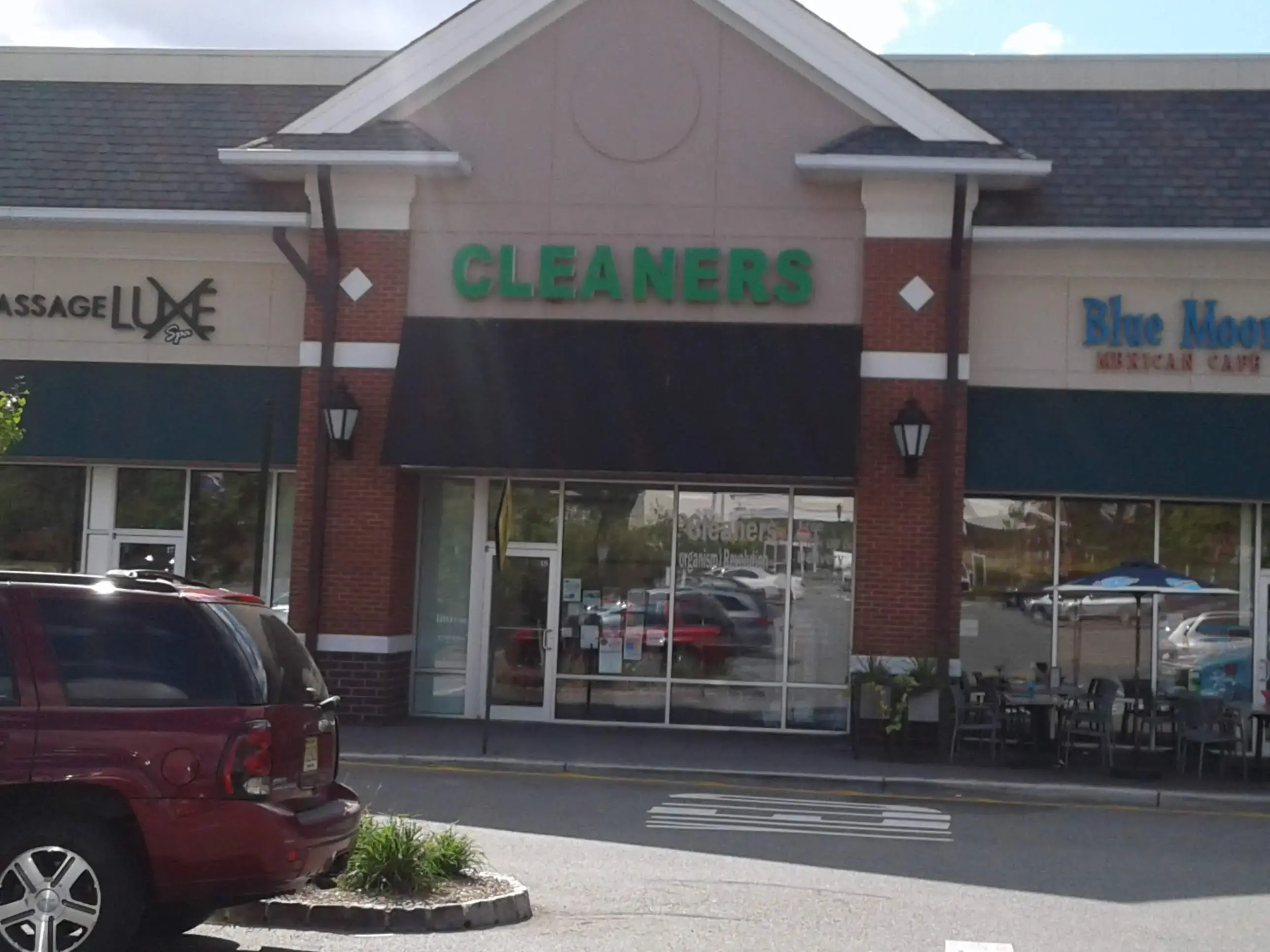 Boulder Run Cleaners thumbnail 5