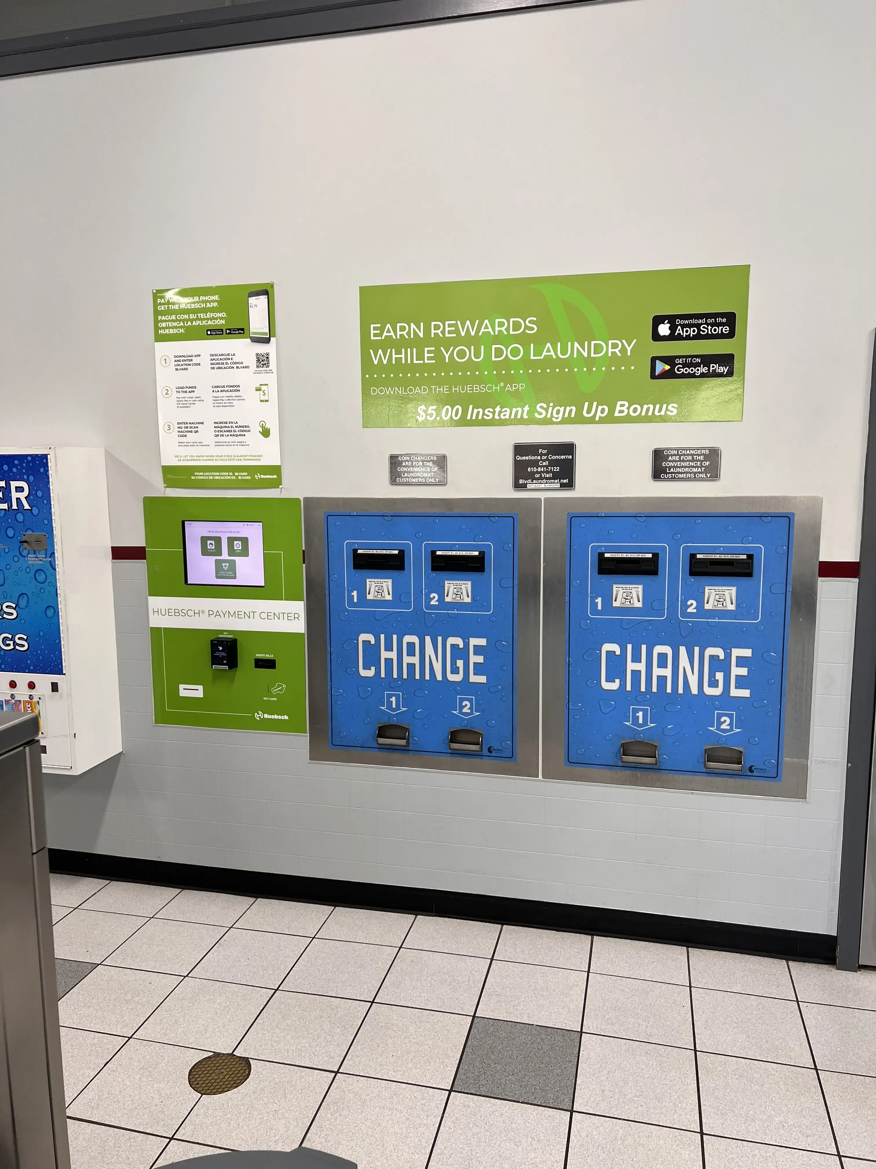 Boulevard Laundromat - Image 15